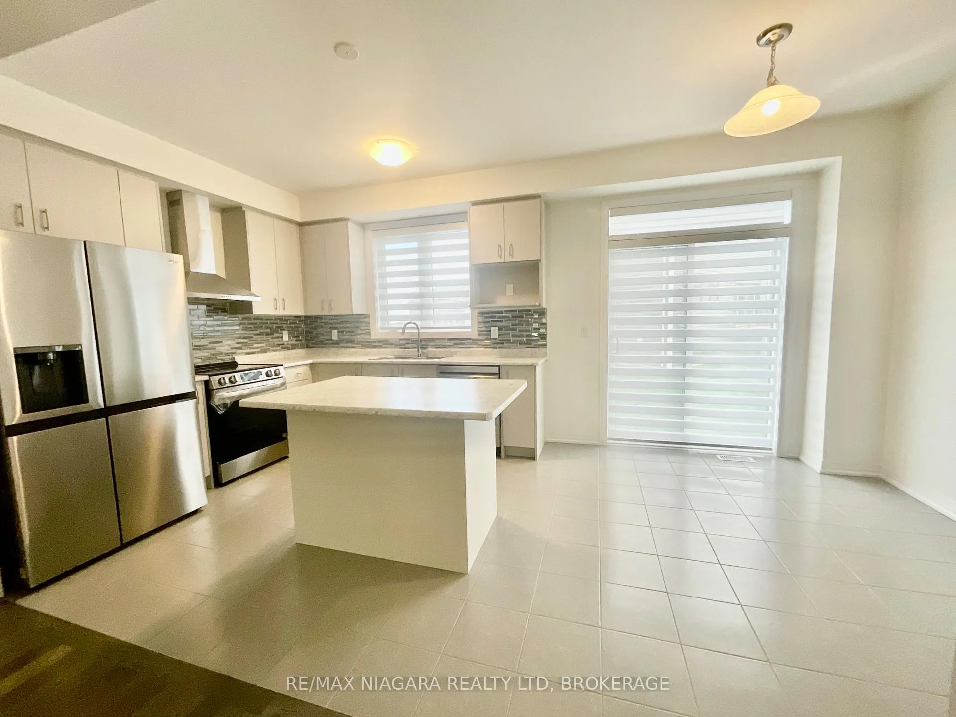 Photo 5 of 10 Selection Heights, Thorold, Rolling Meadows — HOMEH