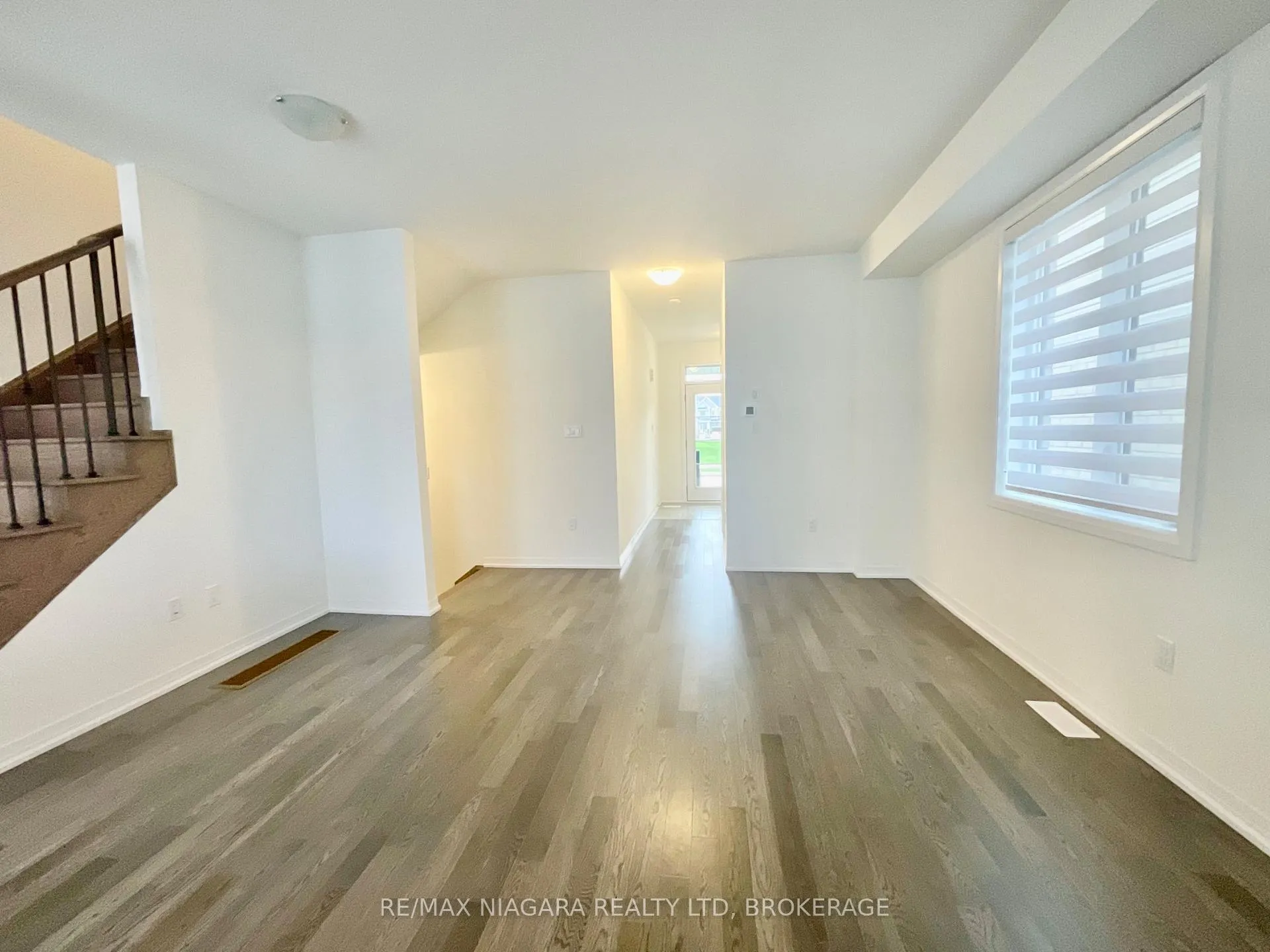 Photo 11 of 10 Selection Heights, Thorold, Rolling Meadows — HOMEH