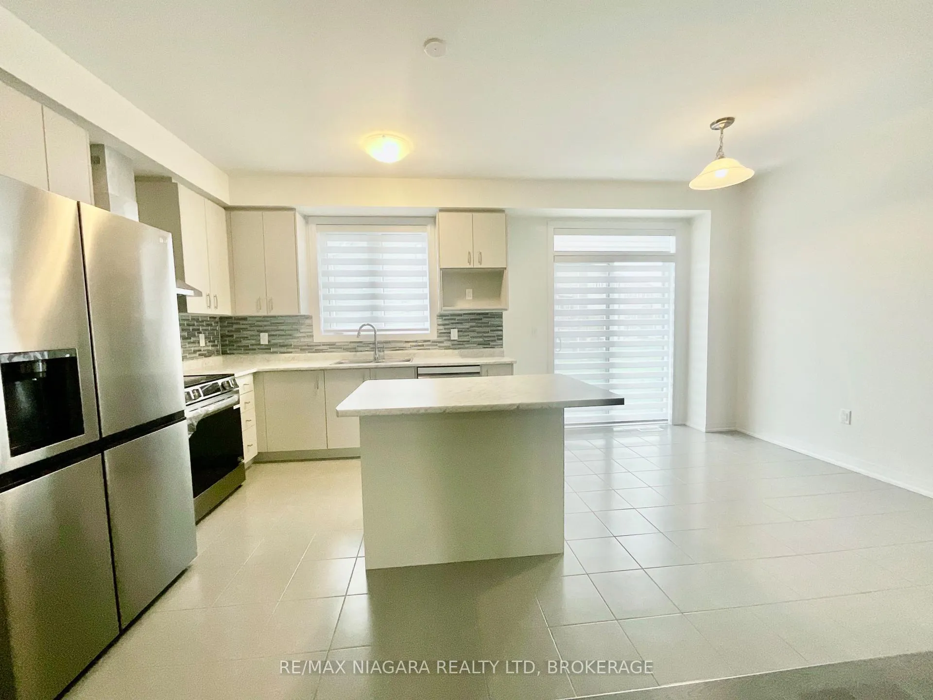 Photo 13 of 10 Selection Heights, Thorold, Rolling Meadows — HOMEH