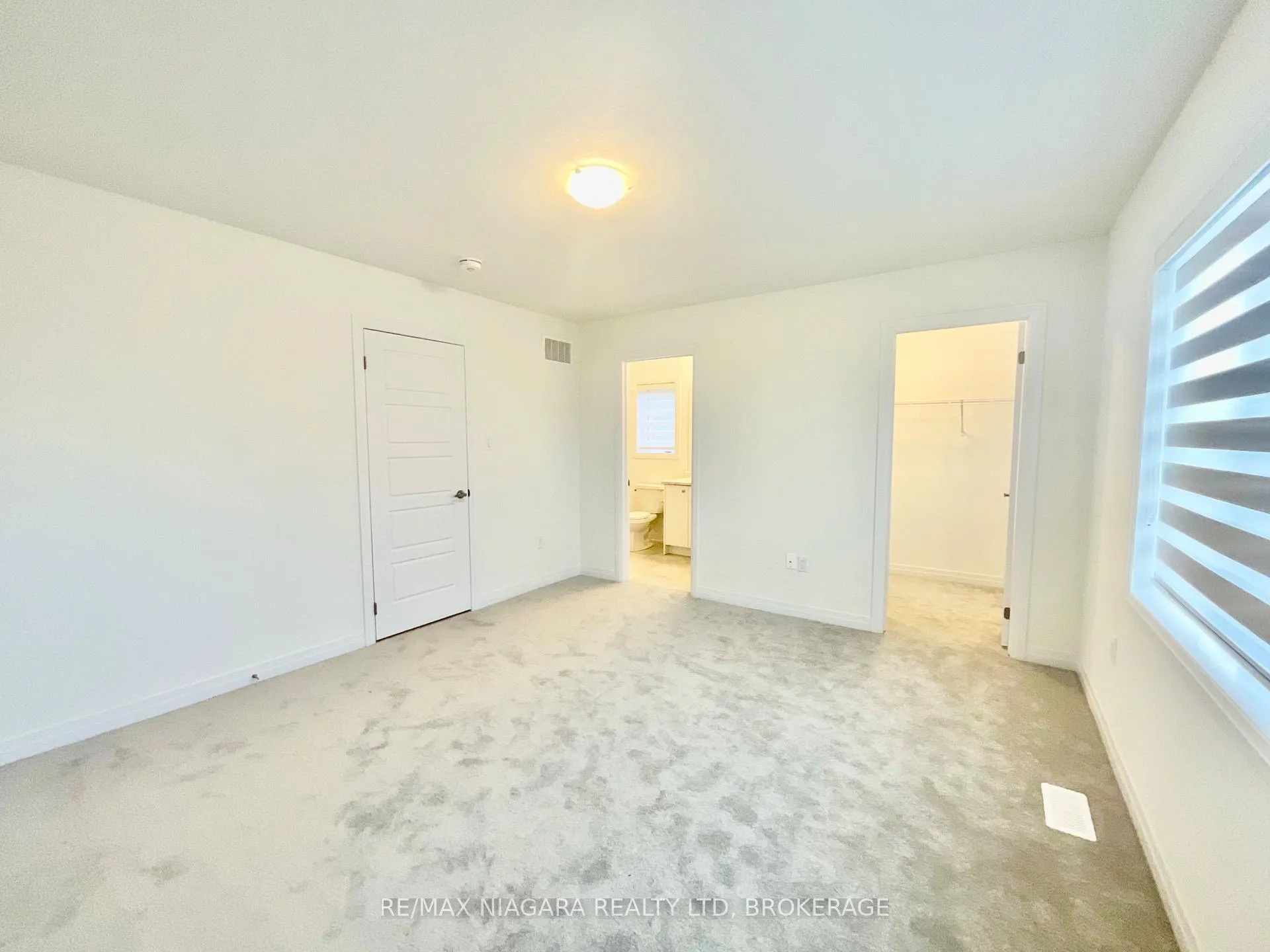Photo 17 of 10 Selection Heights, Thorold, Rolling Meadows — HOMEH