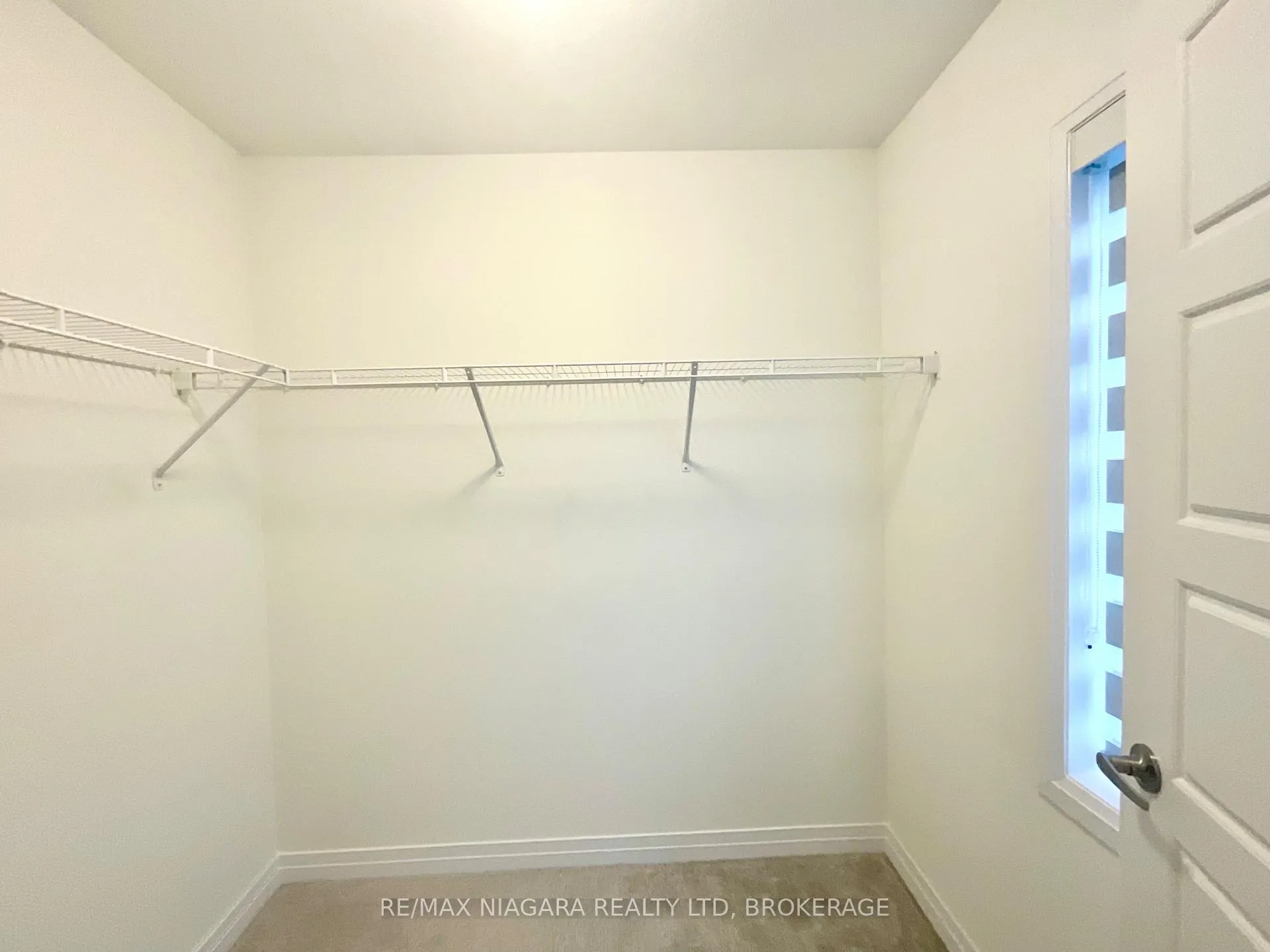 Photo 20 of 10 Selection Heights, Thorold, Rolling Meadows — HOMEH