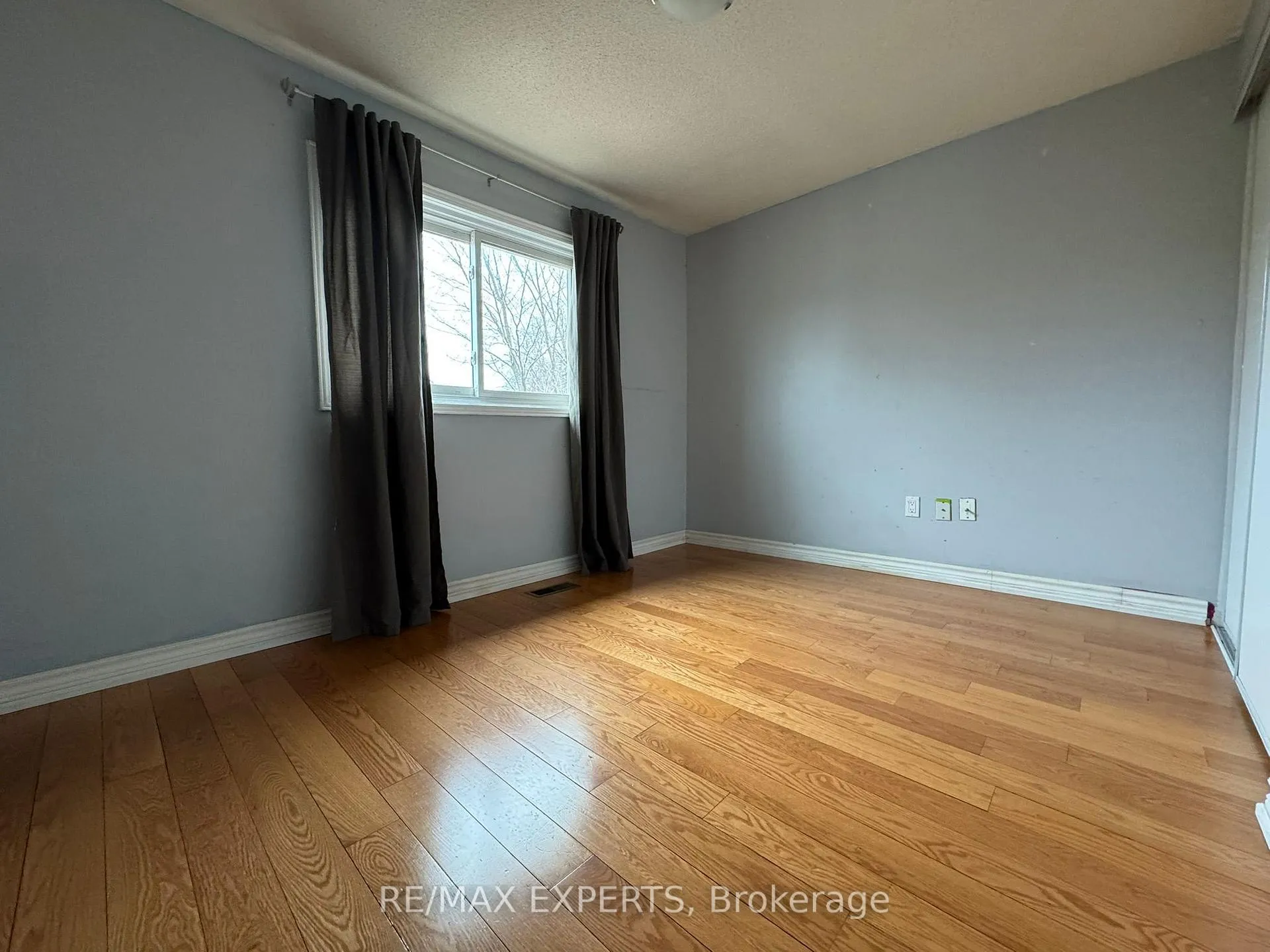 Photo 23 of 22 Hettersley Drive, Ajax, Central West — HOMEH