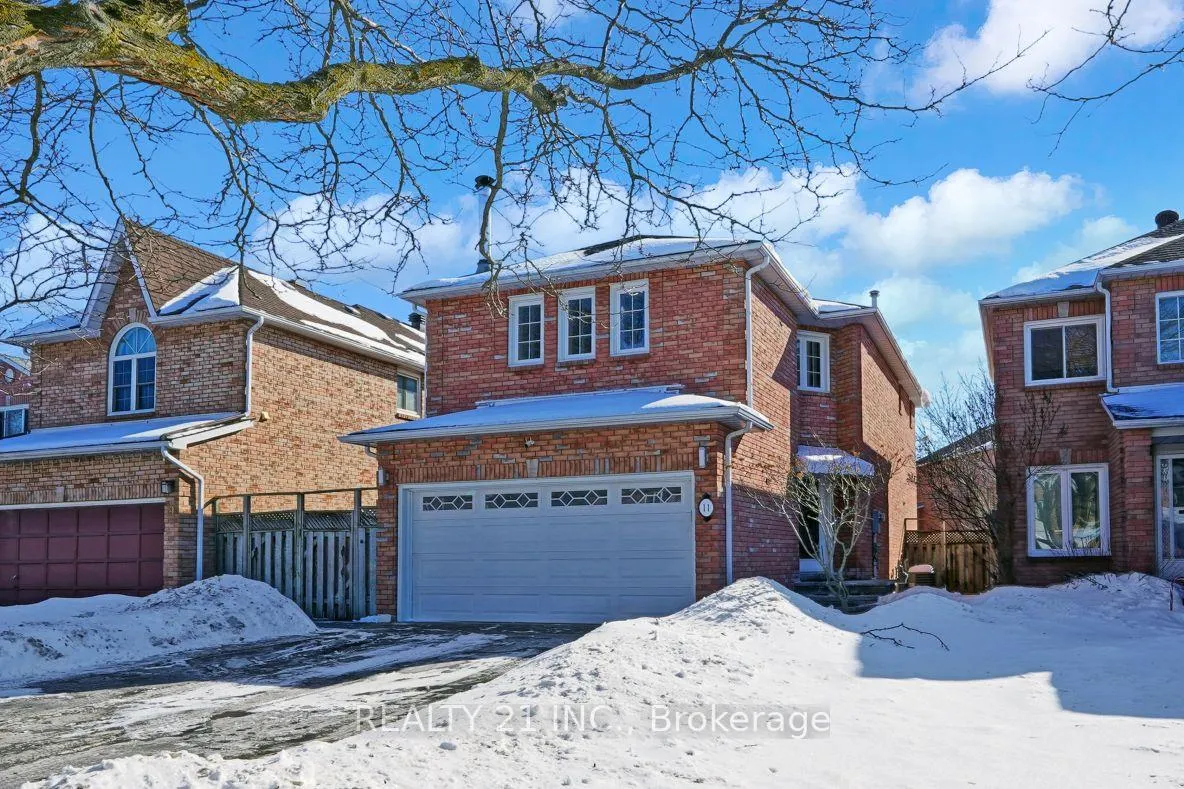 Photo 2 of 11 Iles Street W, Ajax, Central West — HOMEH
