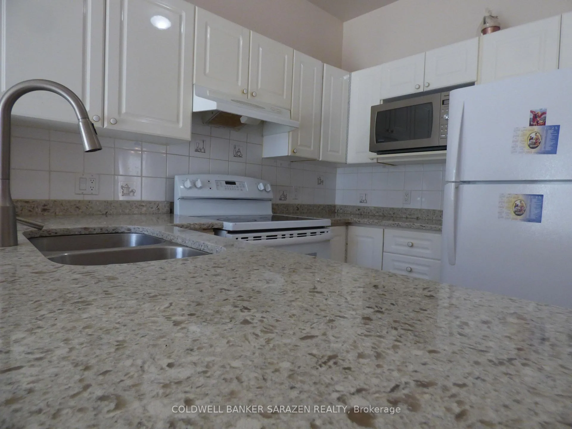 Photo 10 of 1826 Northlands Drive, Ottawa, Fallingbrook/Gardenway South — HOMEH