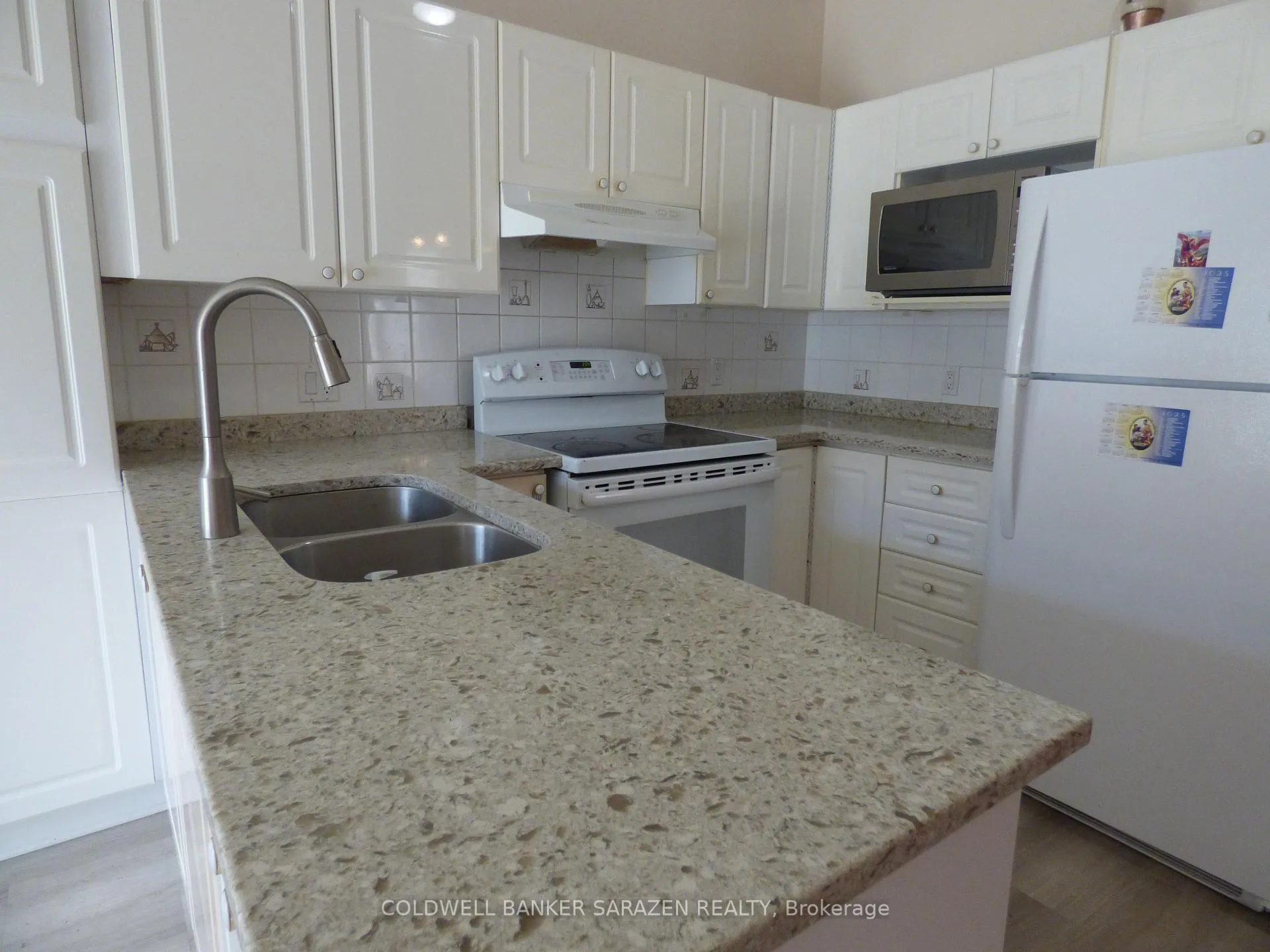Photo 11 of 1826 Northlands Drive, Ottawa, Fallingbrook/Gardenway South — HOMEH