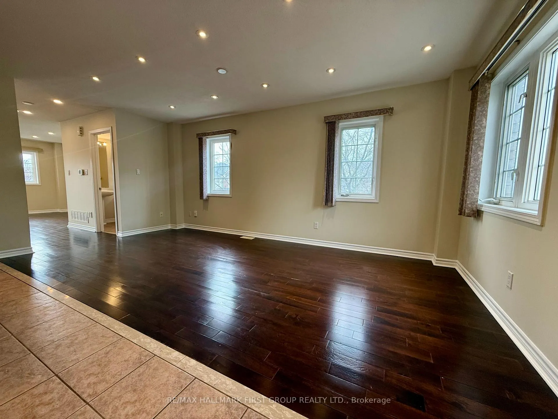 Photo 9 of 1665 Avonmore Square, Pickering, Town Centre — HOMEH