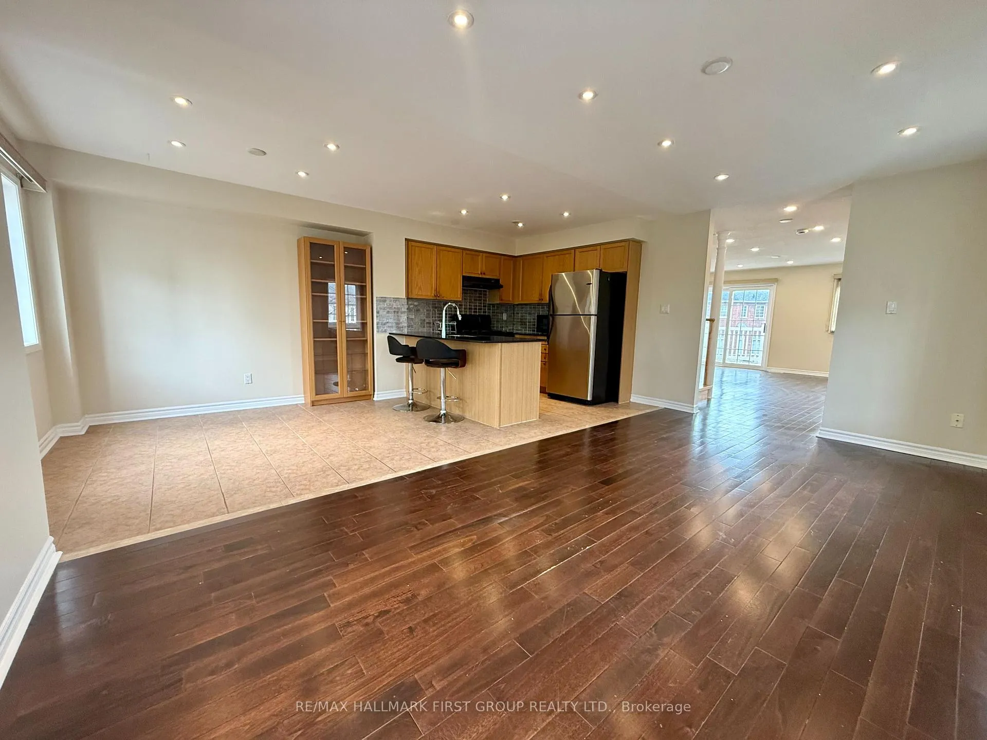 Photo 10 of 1665 Avonmore Square, Pickering, Town Centre — HOMEH