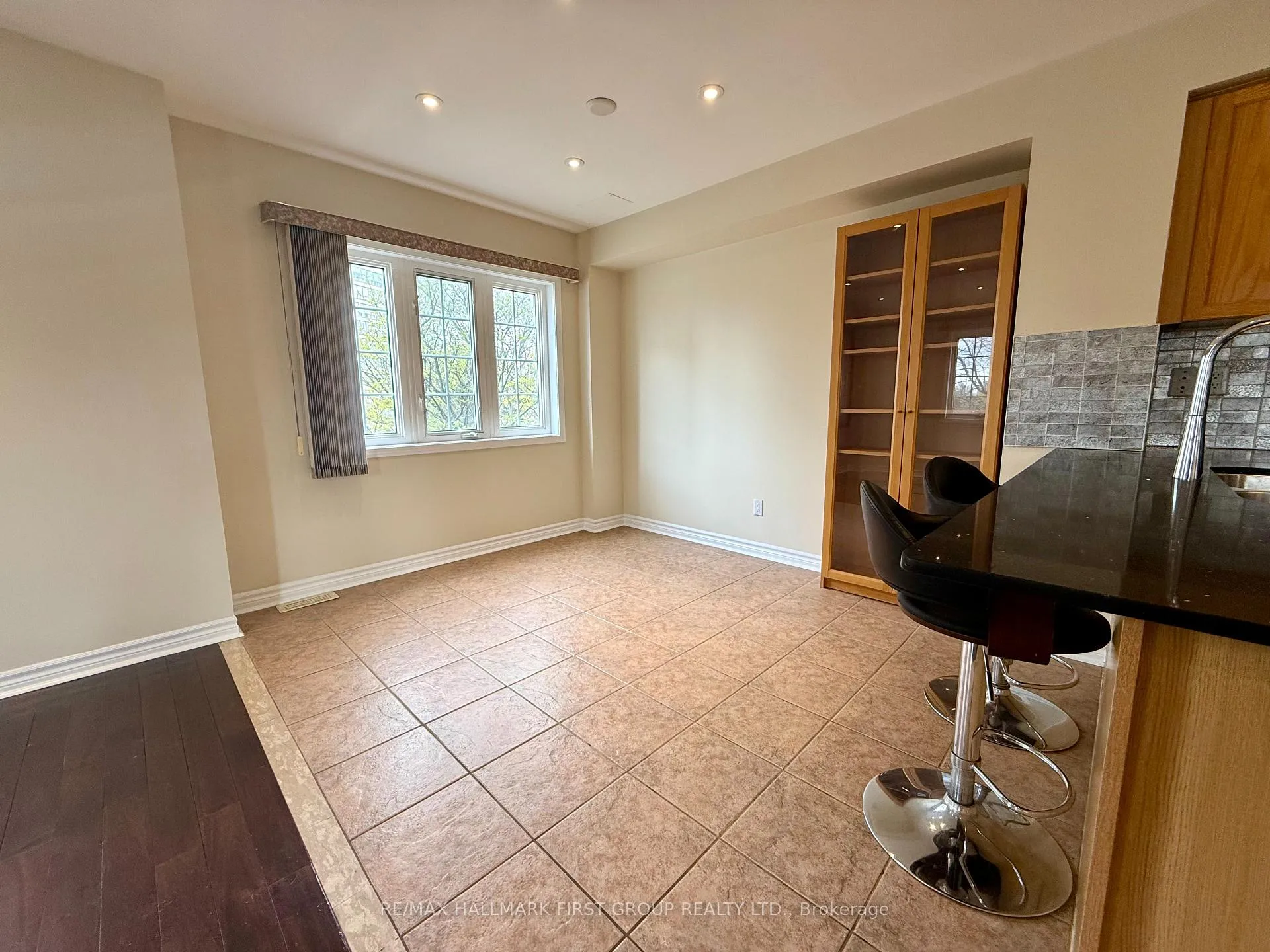Photo 12 of 1665 Avonmore Square, Pickering, Town Centre — HOMEH