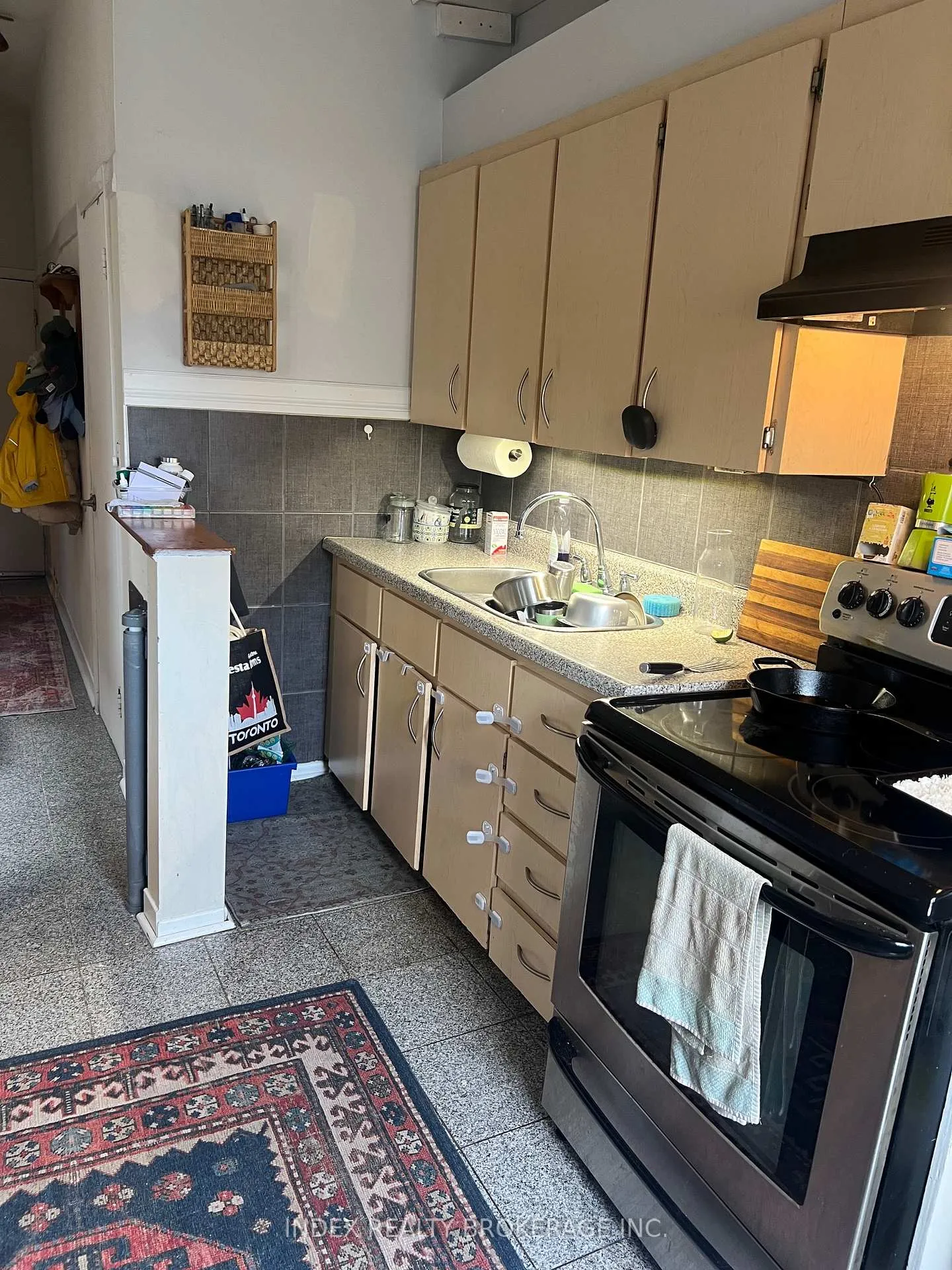 Photo 9 of Unit 2, 86A Macdonell Avenue, Toronto, Roncesvalles — HOMEH