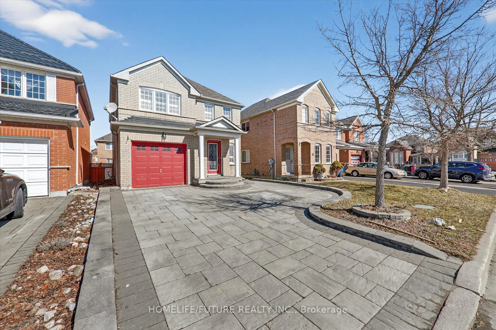 Photo 3 of 40 Canoe Crescent, Scarborough, Rouge — HOMEH