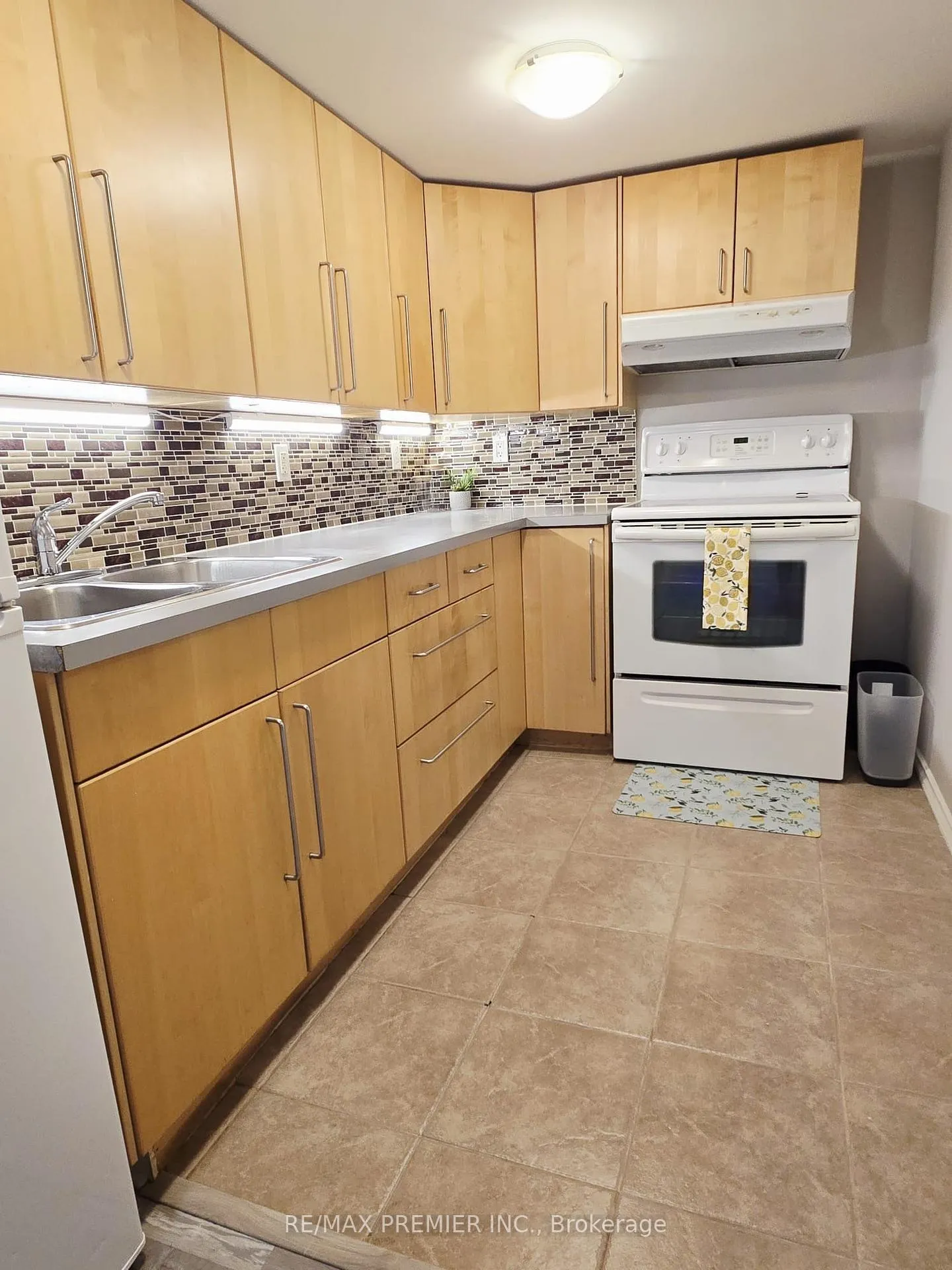 Photo 7 of Unit Basement, 62 Squires Avenue, Toronto, O'Connor-Parkview — HOMEH