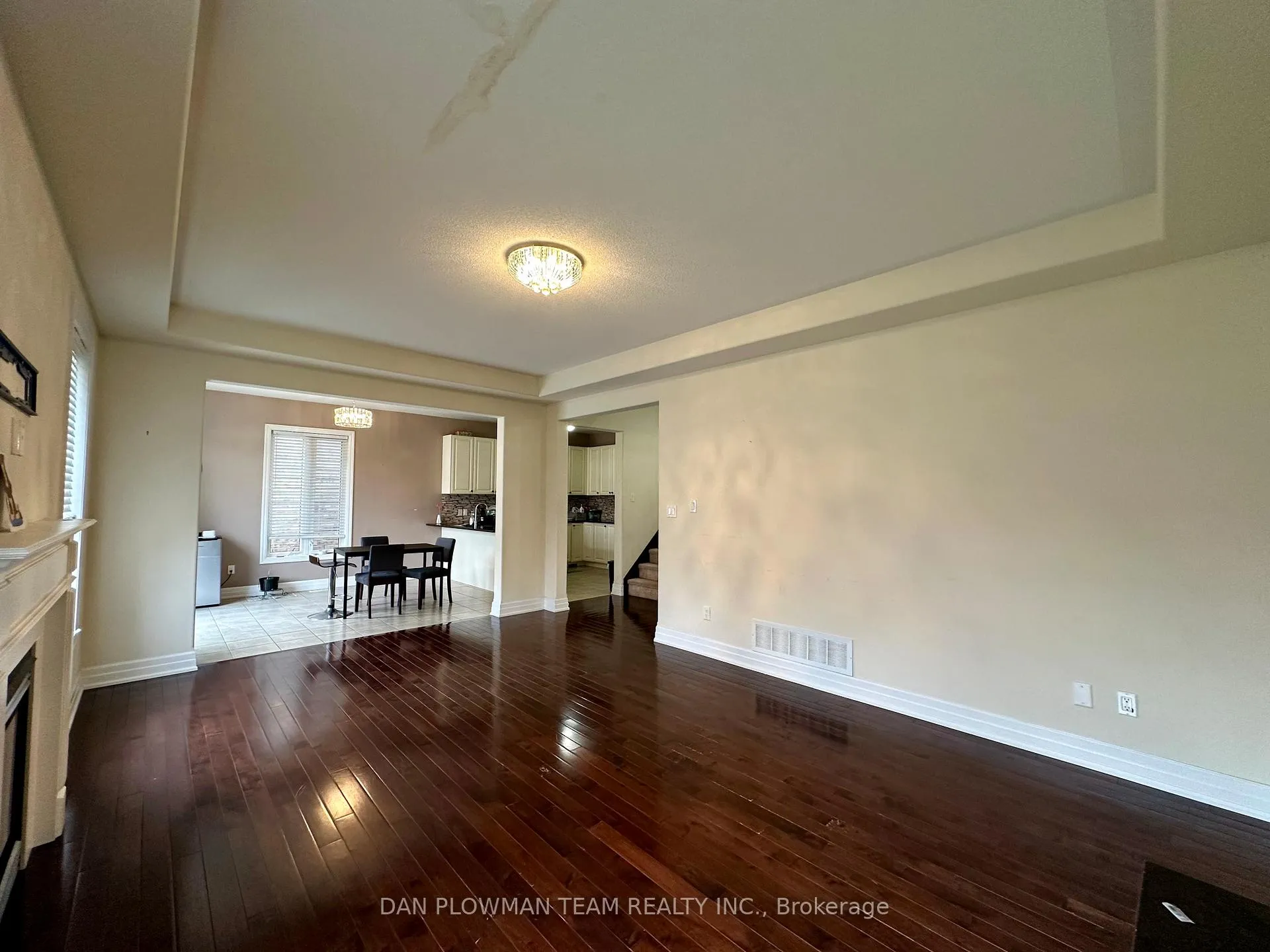 Photo 11 of 1845 Silverstone Crescent, Oshawa, Samac — HOMEH
