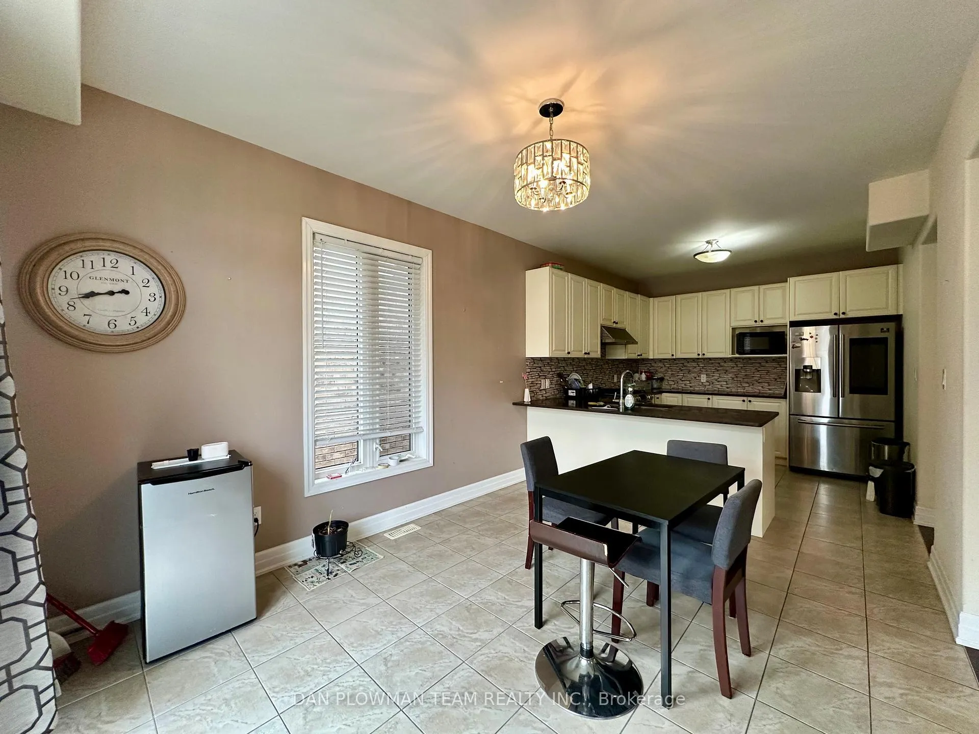Photo 13 of 1845 Silverstone Crescent, Oshawa, Samac — HOMEH