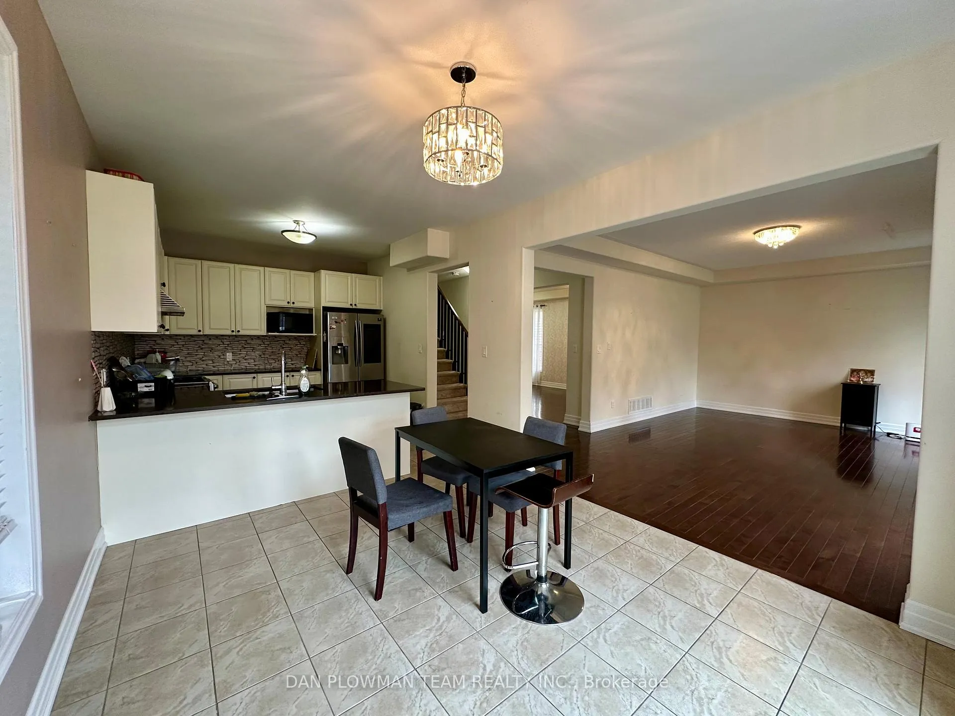Photo 14 of 1845 Silverstone Crescent, Oshawa, Samac — HOMEH