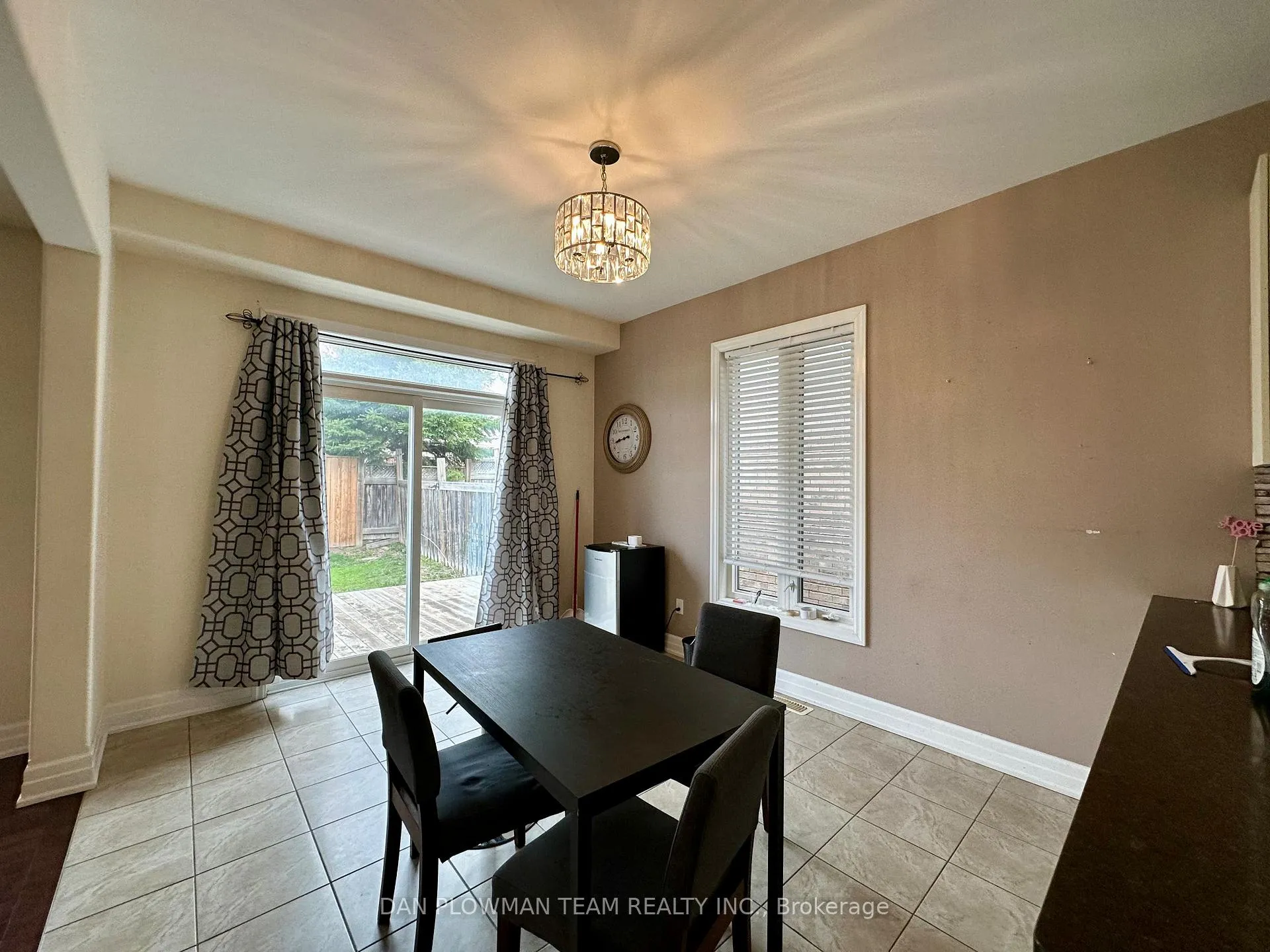 Photo 15 of 1845 Silverstone Crescent, Oshawa, Samac — HOMEH