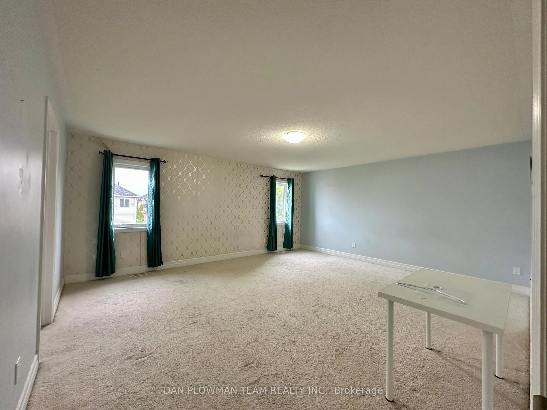 Photo 24 of 1845 Silverstone Crescent, Oshawa, Samac — HOMEH