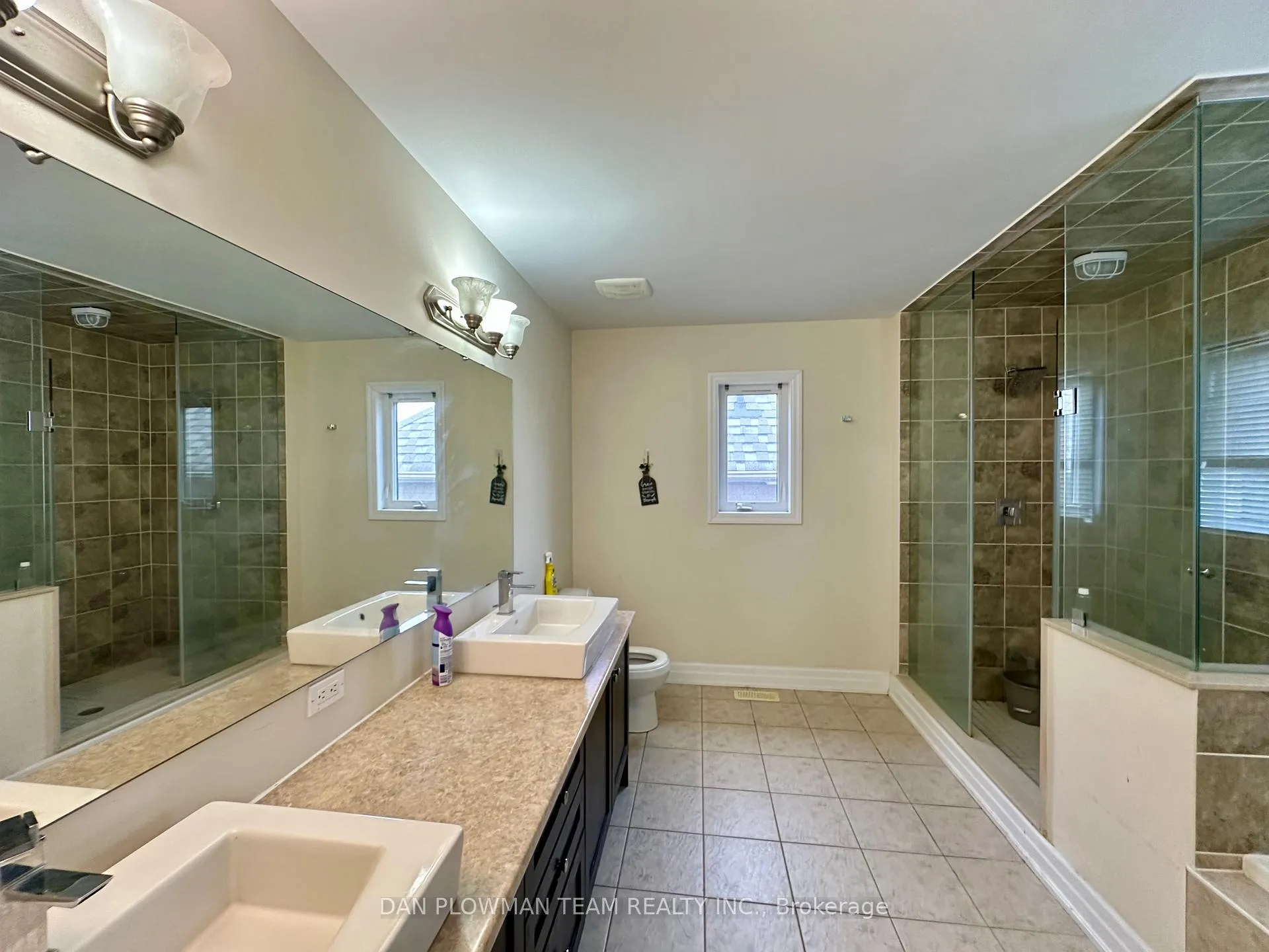 Photo 30 of 1845 Silverstone Crescent, Oshawa, Samac — HOMEH