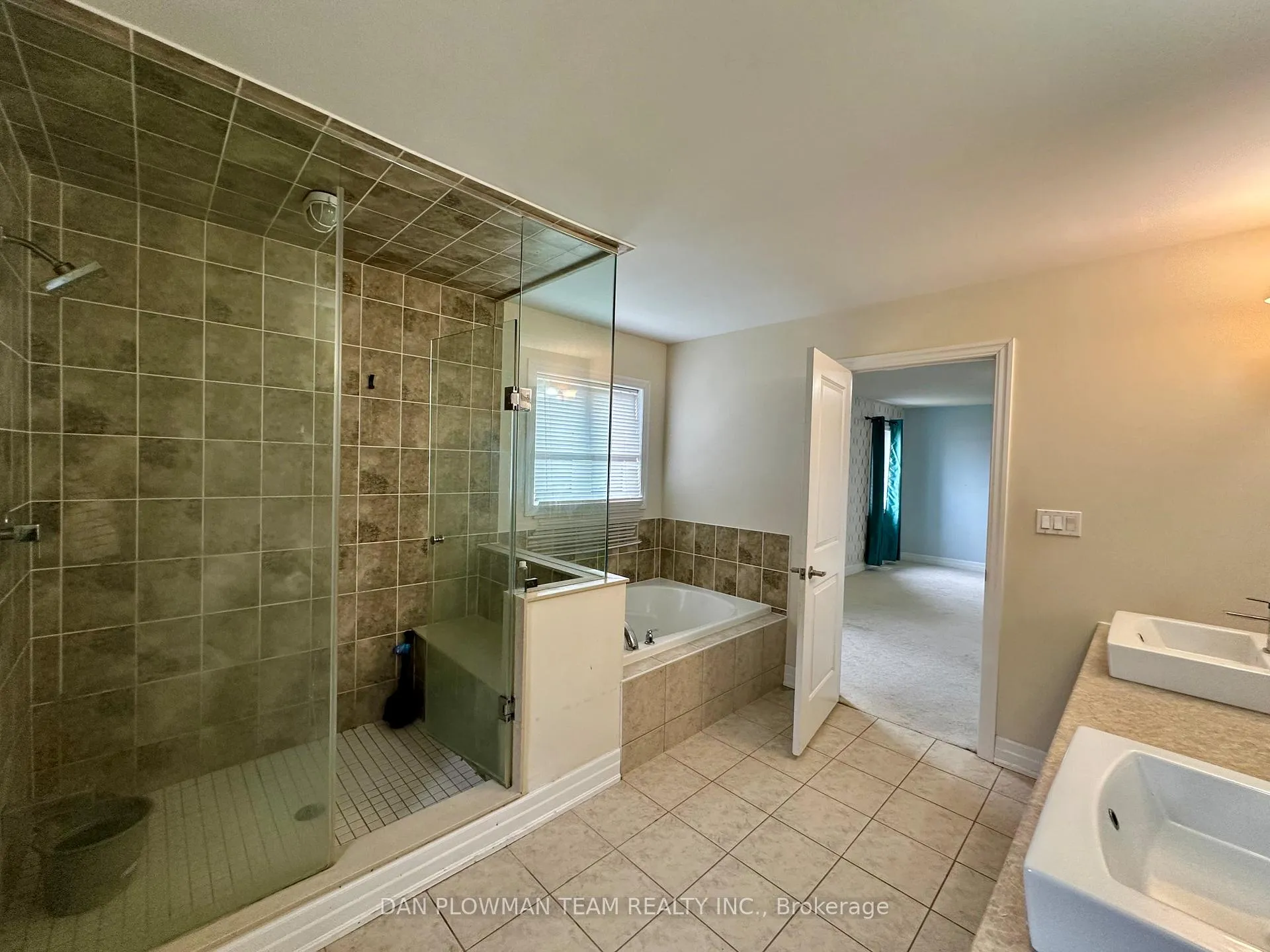 Photo 31 of 1845 Silverstone Crescent, Oshawa, Samac — HOMEH
