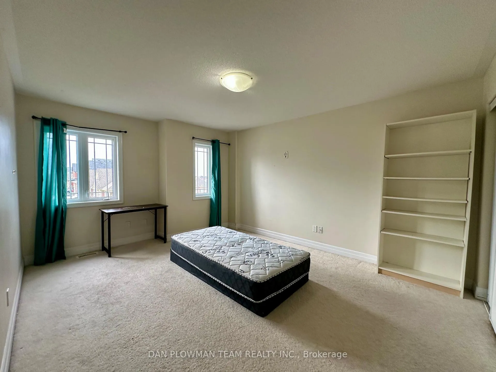 Photo 32 of 1845 Silverstone Crescent, Oshawa, Samac — HOMEH