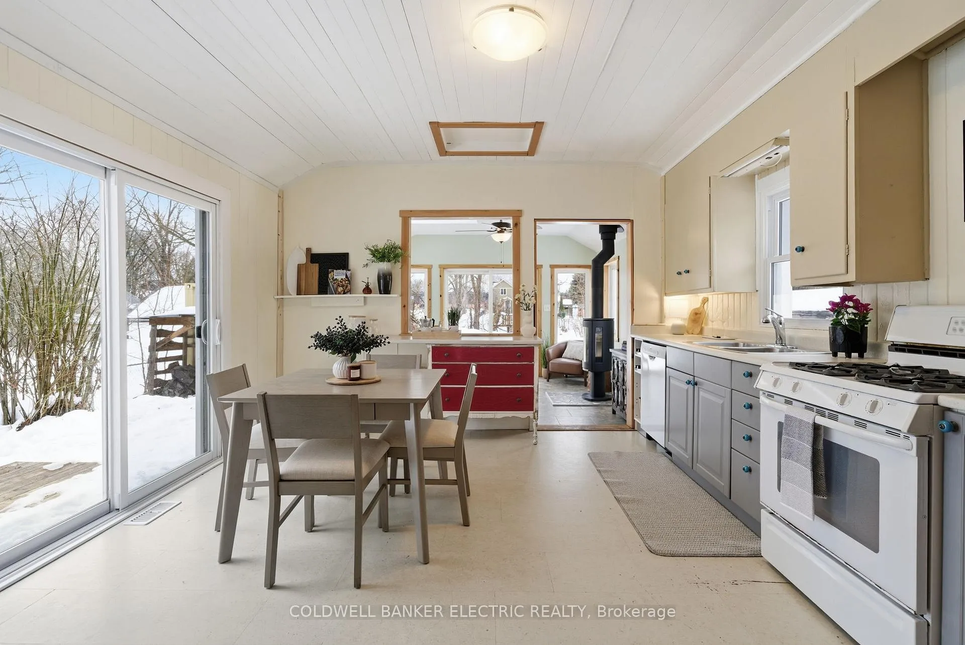 Photo 18 of 607 Armour Road, Peterborough, Ashburnham Ward 4 — HOMEH