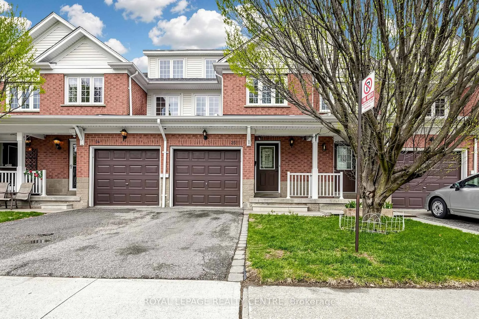 Photo 1 of Unit 25, 6810 Meadowvale Town Centre Circle, Mississauga, Central Erin Mills — HOMEH