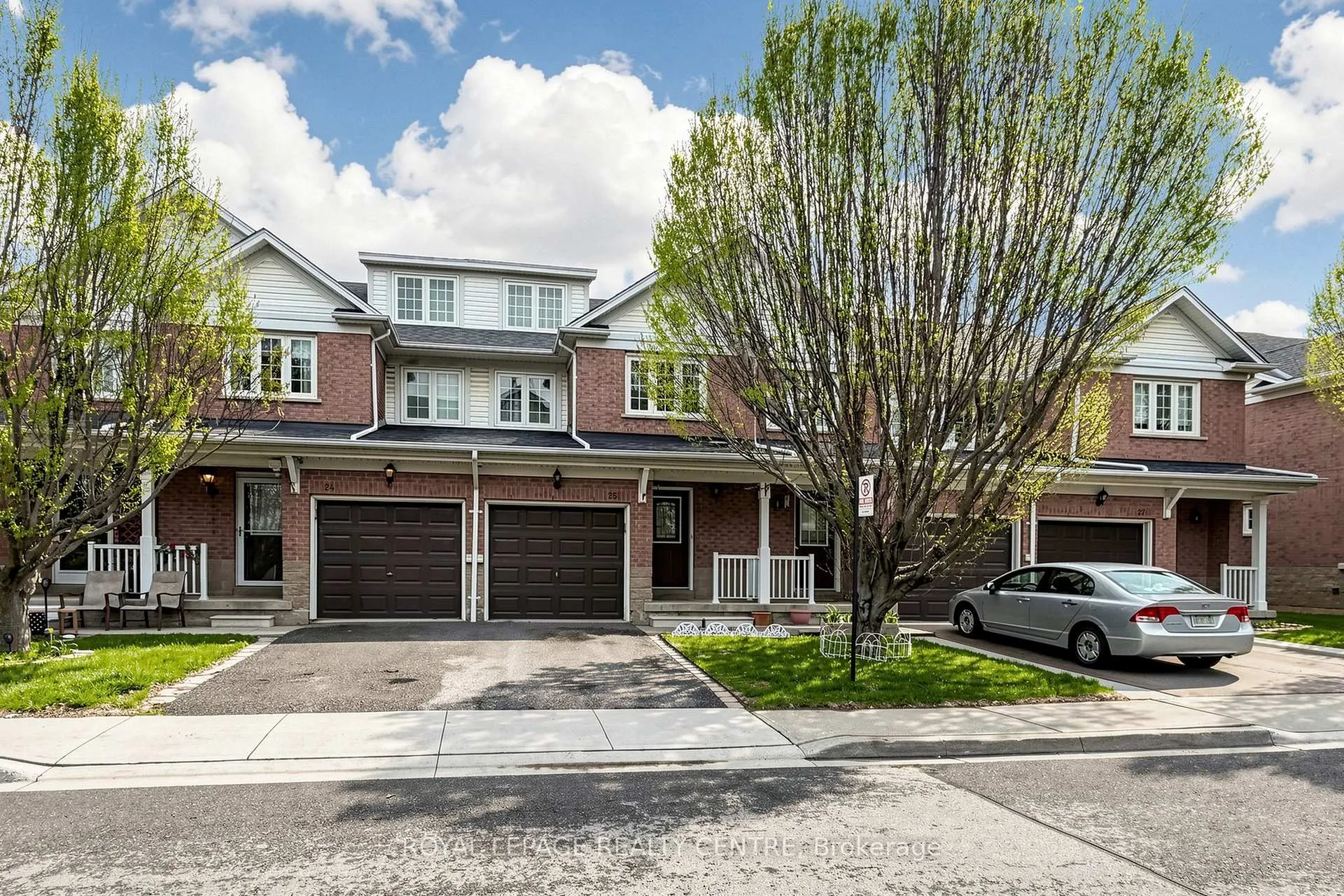 Photo 2 of Unit 25, 6810 Meadowvale Town Centre Circle, Mississauga, Central Erin Mills — HOMEH