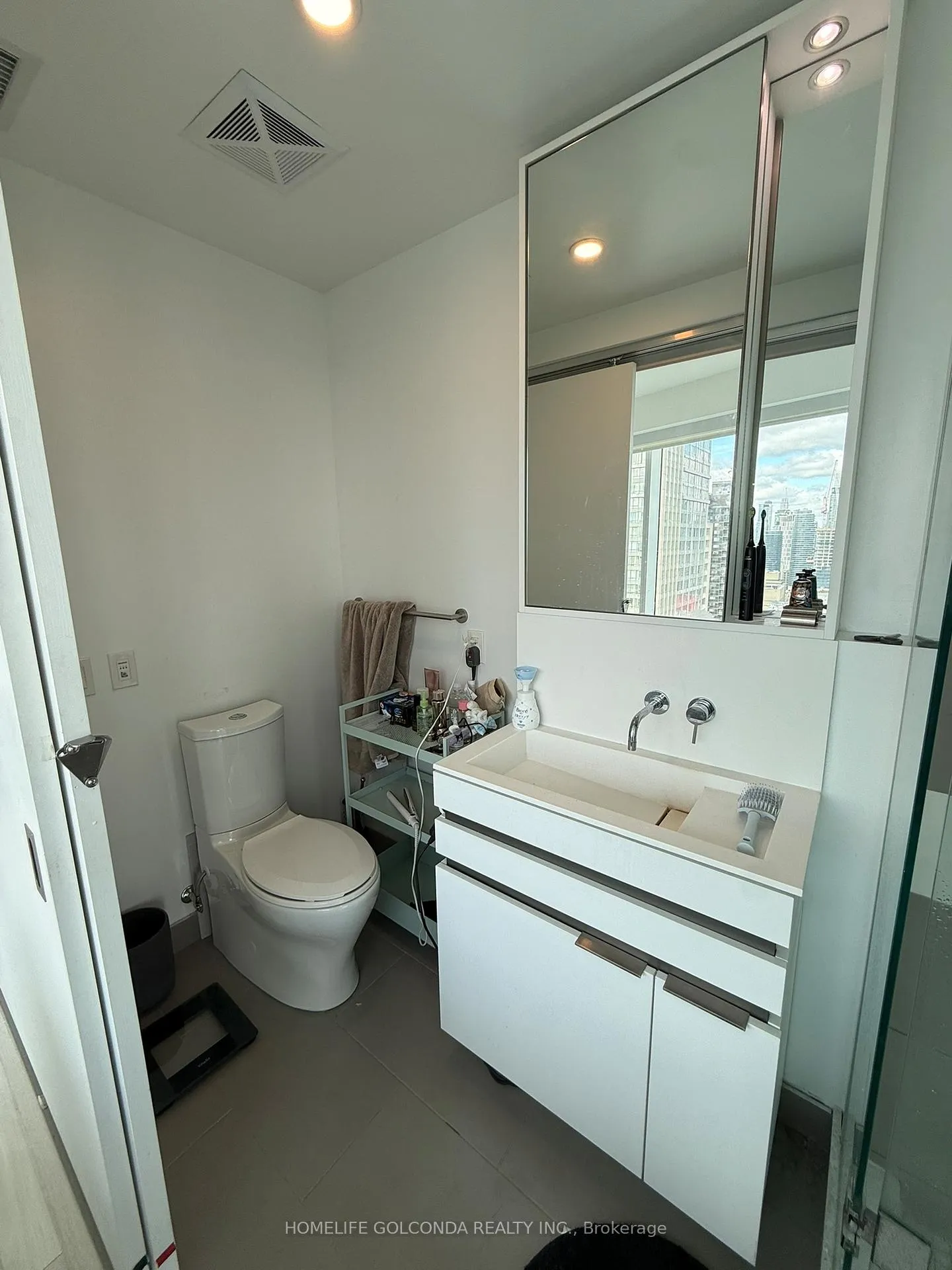 Photo 8 of Unit 3012, 197 Yonge Street, Toronto, Church-Yonge Corridor — HOMEH