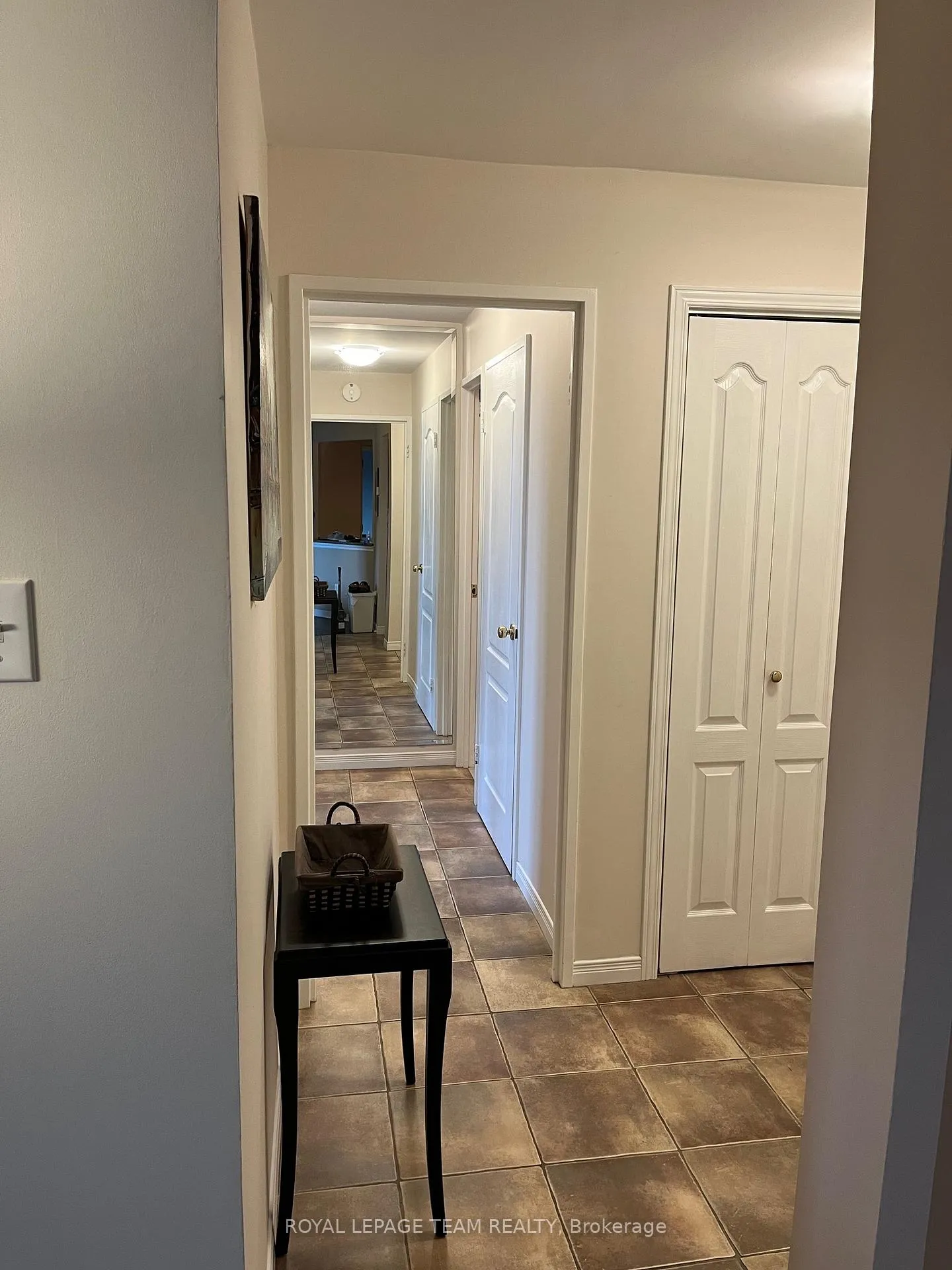 Photo 3 of Unit 1705, 1081 Ambleside Drive, Ottawa, Woodroffe — HOMEH