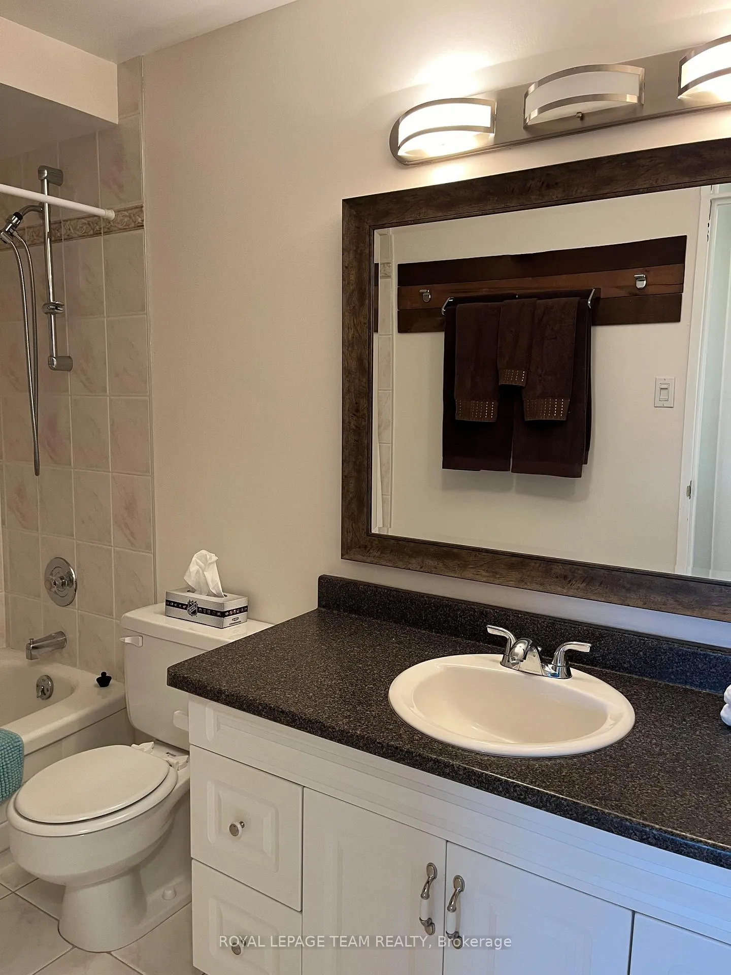 Photo 9 of Unit 1705, 1081 Ambleside Drive, Ottawa, Woodroffe — HOMEH