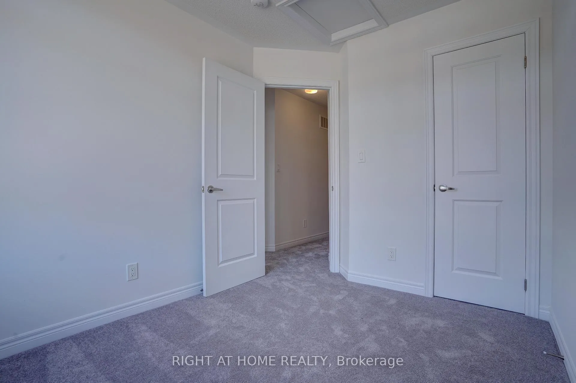 Photo 21 of 1124 Lockie Drive, Oshawa, Kedron — HOMEH