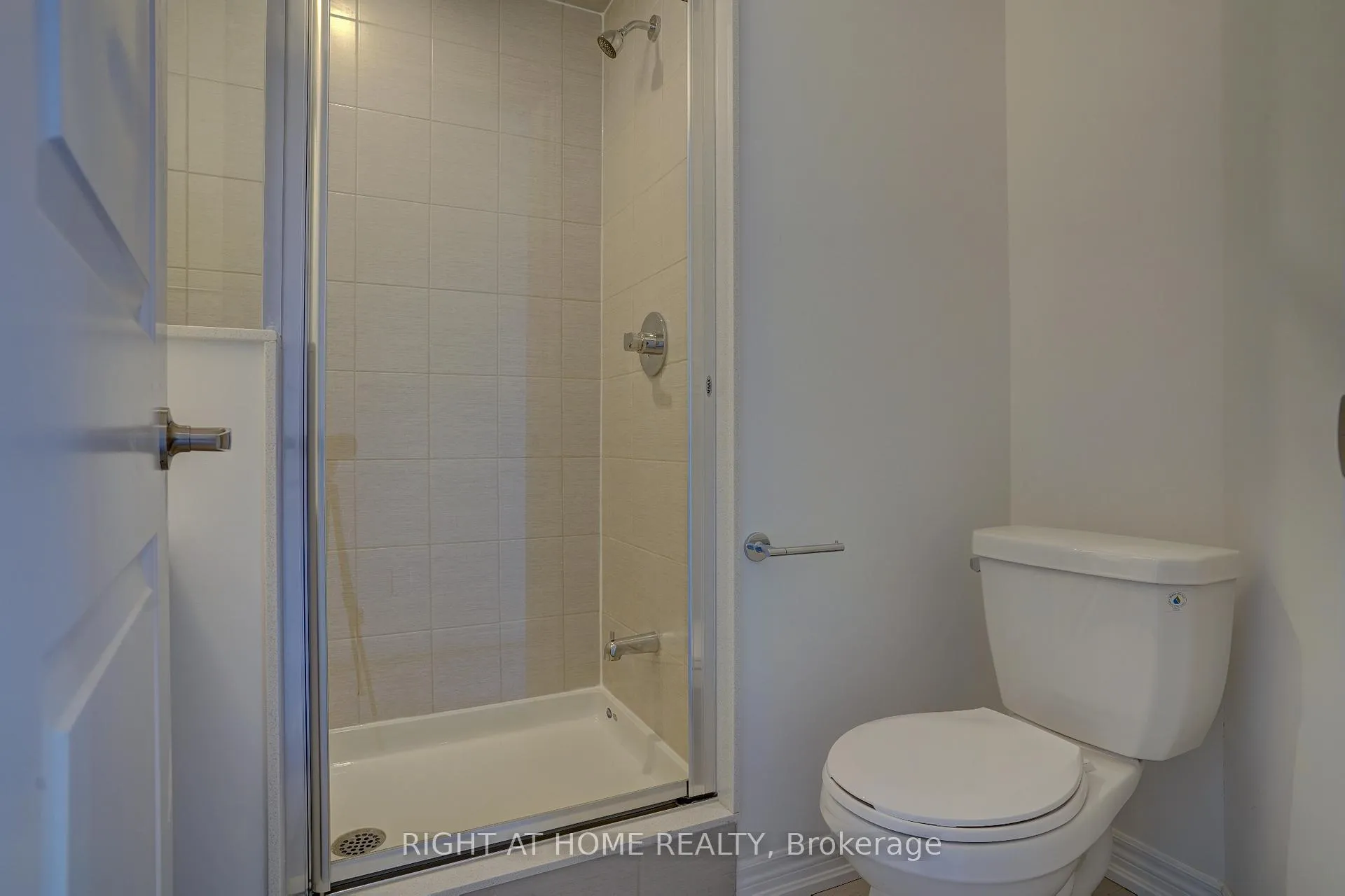 Photo 23 of 1124 Lockie Drive, Oshawa, Kedron — HOMEH