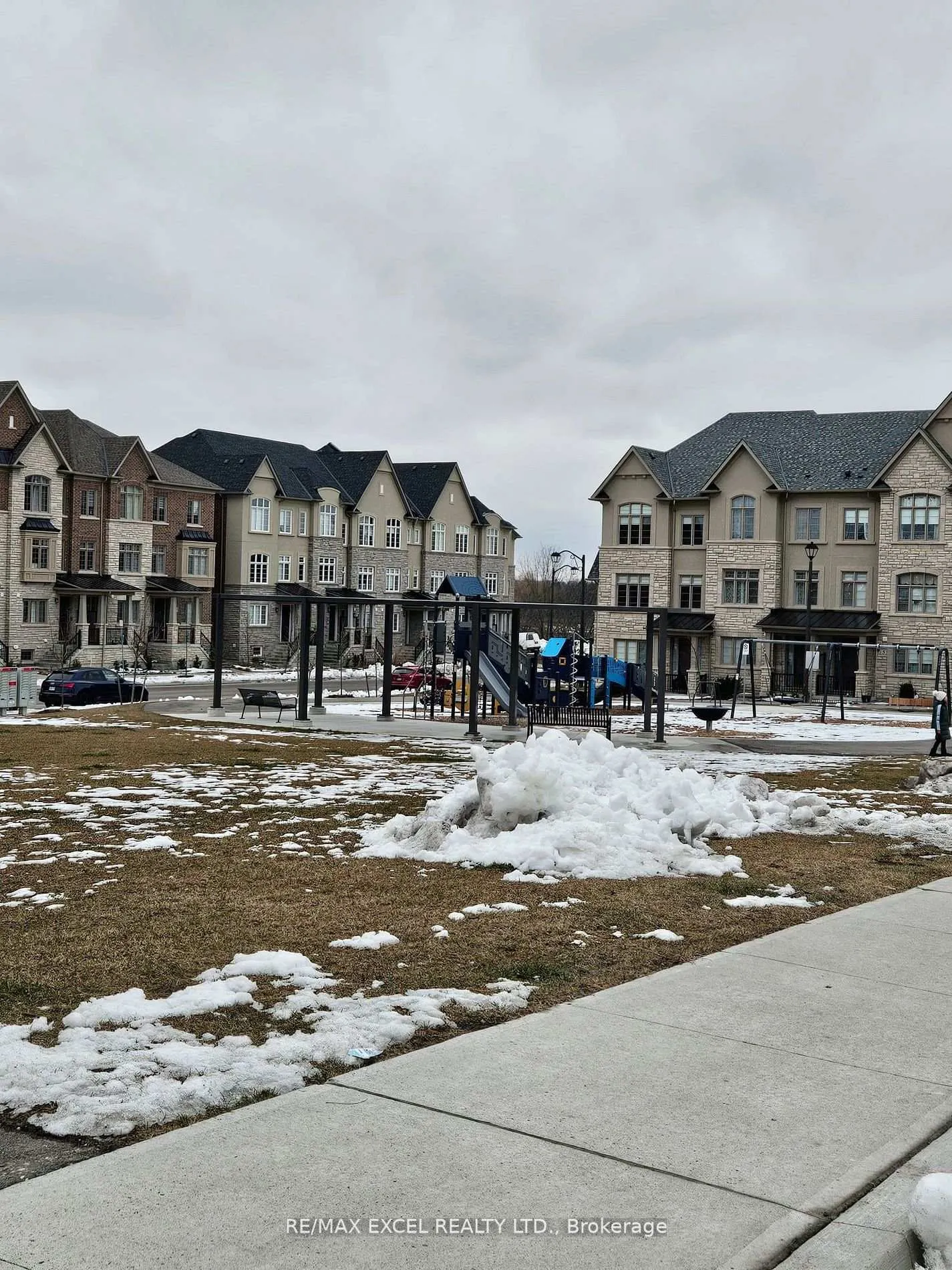 Photo 1 of 28 Island Green Lane, Markham, Angus Glen — HOMEH