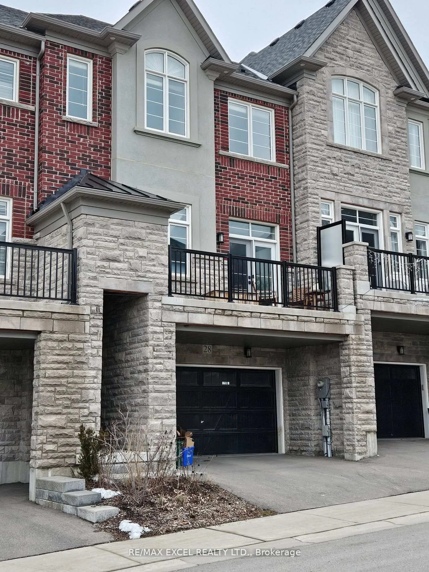 Photo 3 of 28 Island Green Lane, Markham, Angus Glen — HOMEH