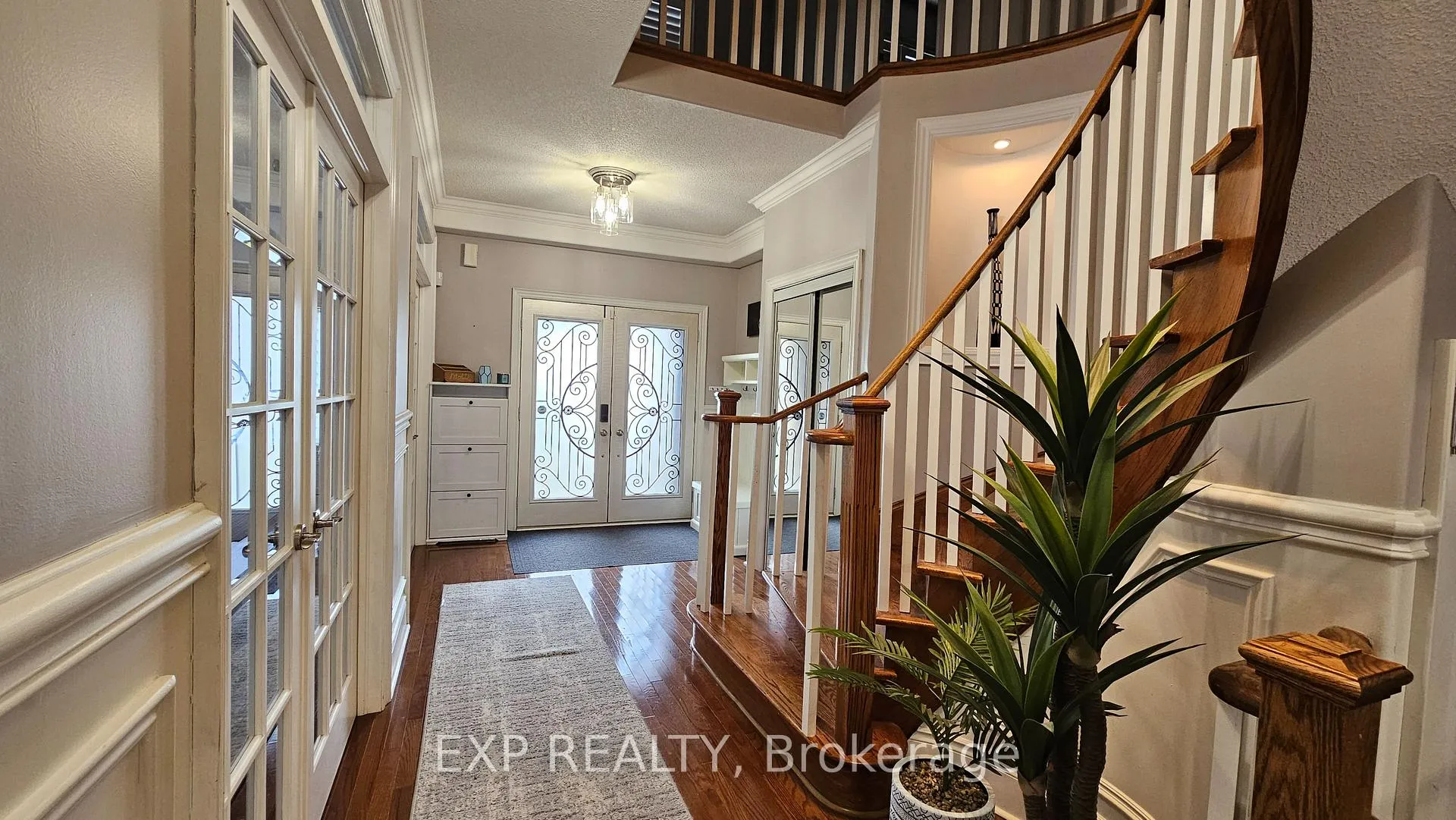 Photo 3 of 1194 Mitchell Court, Innisfil, Alcona — HOMEH