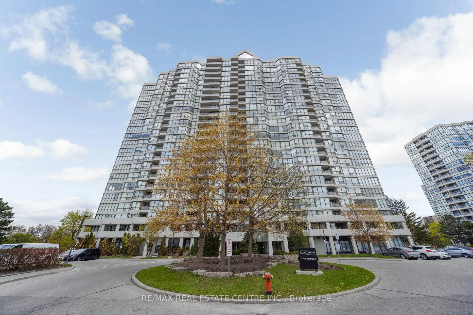 Photo 3 of Unit 607, 3 Rowntree Road, Etobicoke, Mount Olive-Silverstone-Jamestown — HOMEH