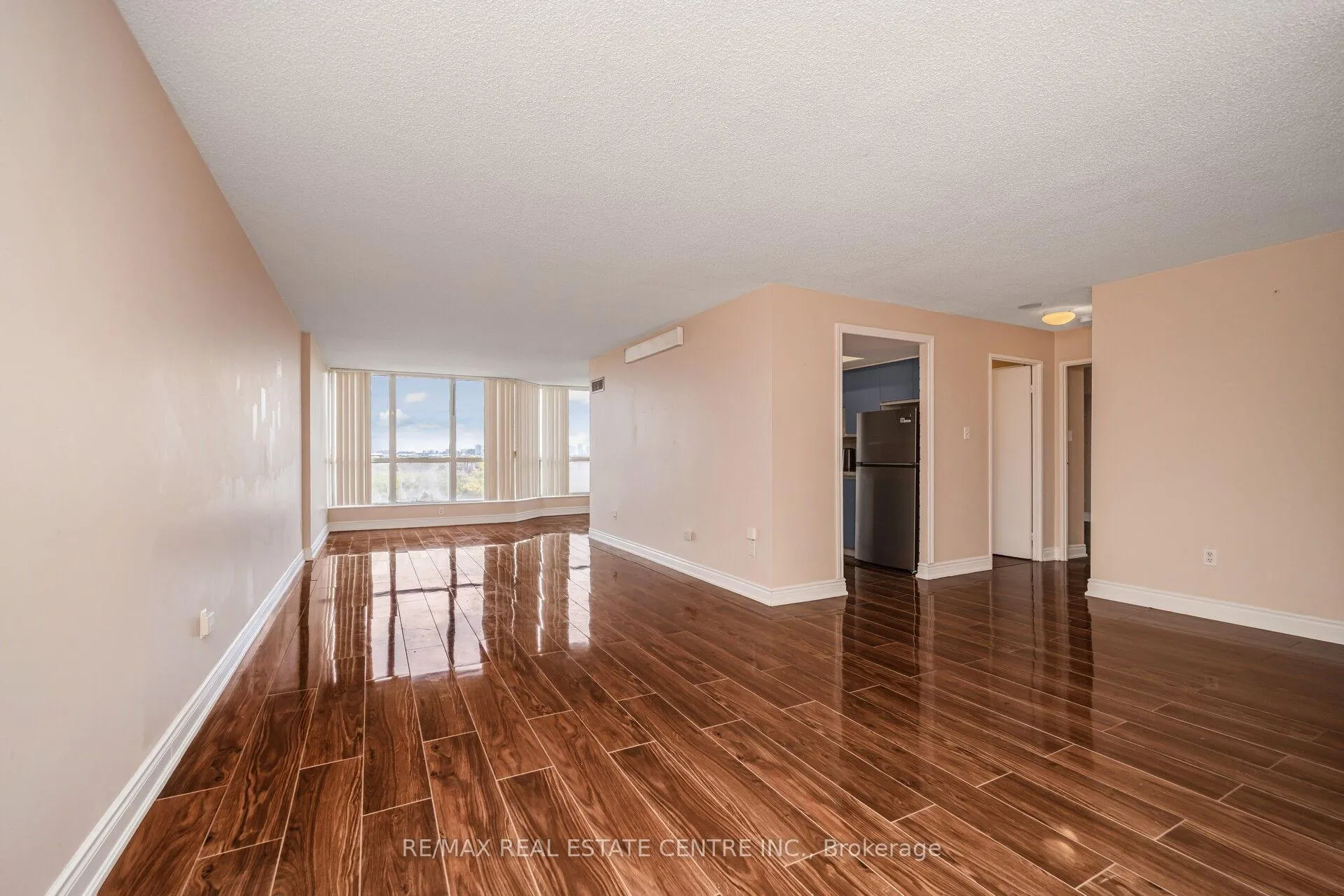 Photo 12 of Unit 607, 3 Rowntree Road, Etobicoke, Mount Olive-Silverstone-Jamestown — HOMEH