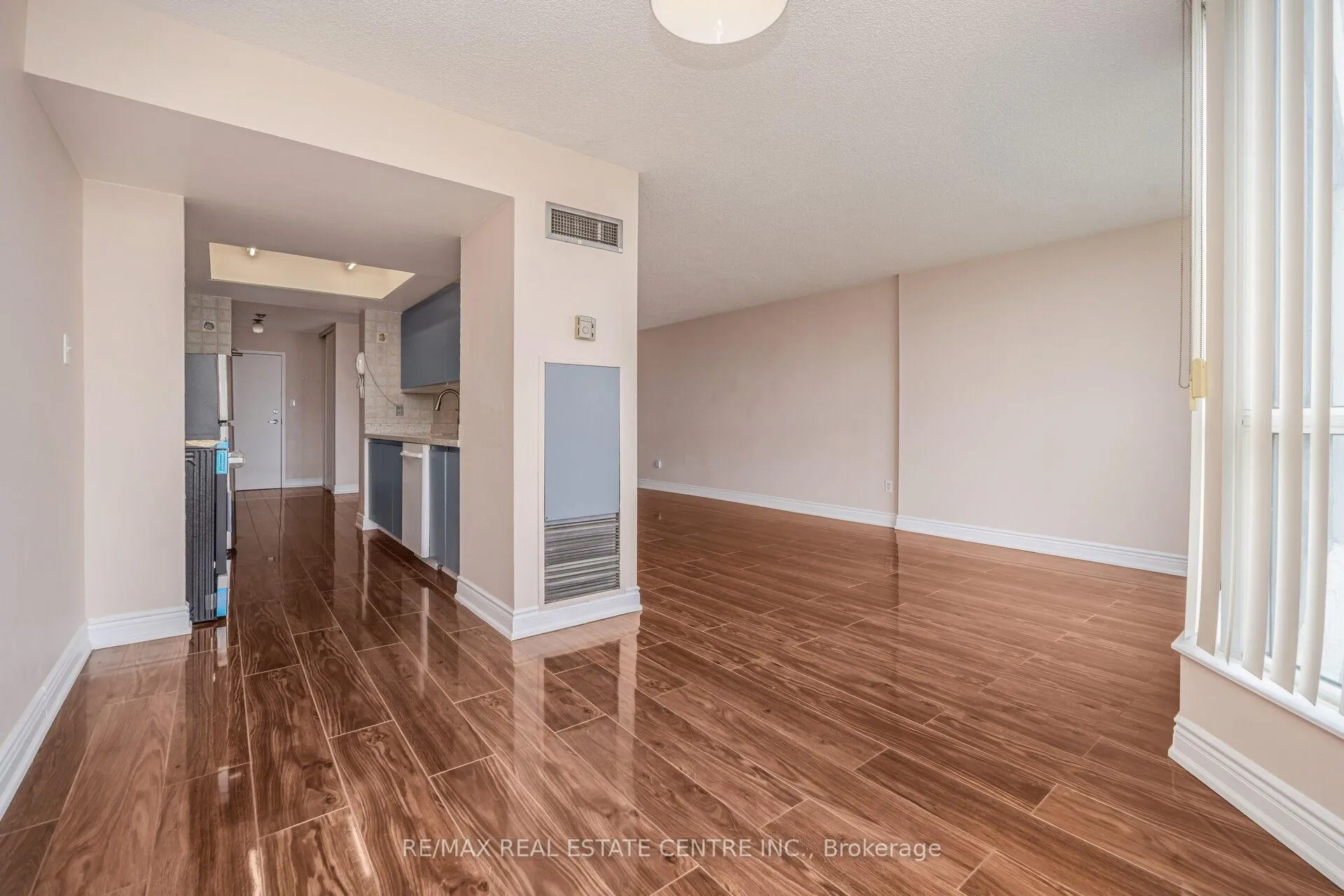 Photo 17 of Unit 607, 3 Rowntree Road, Etobicoke, Mount Olive-Silverstone-Jamestown — HOMEH