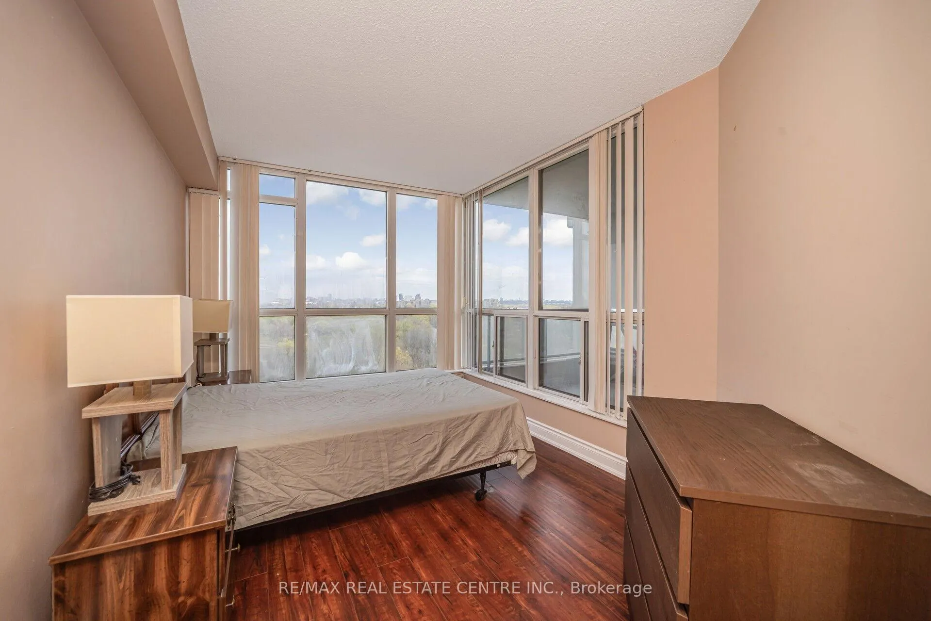 Photo 24 of Unit 607, 3 Rowntree Road, Etobicoke, Mount Olive-Silverstone-Jamestown — HOMEH