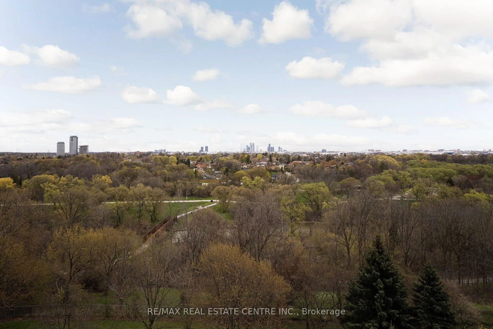 Photo 38 of Unit 607, 3 Rowntree Road, Etobicoke, Mount Olive-Silverstone-Jamestown — HOMEH