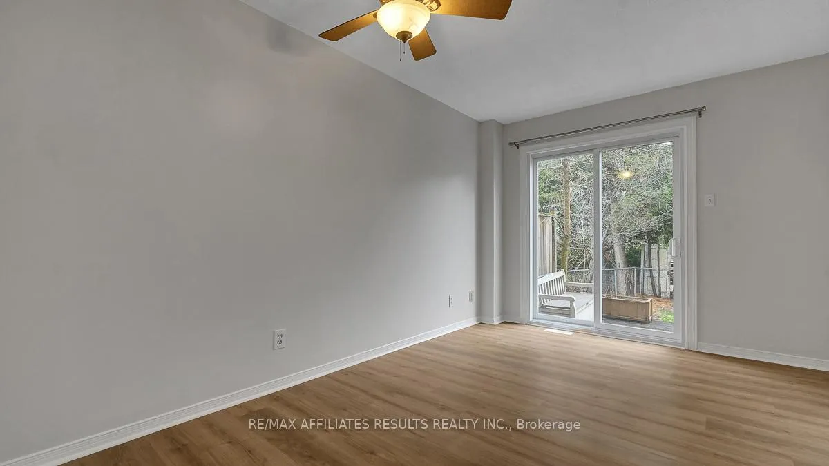 Photo 13 of 13 Springcreek Crescent, Ottawa, Kanata - Bridlewood — HOMEH