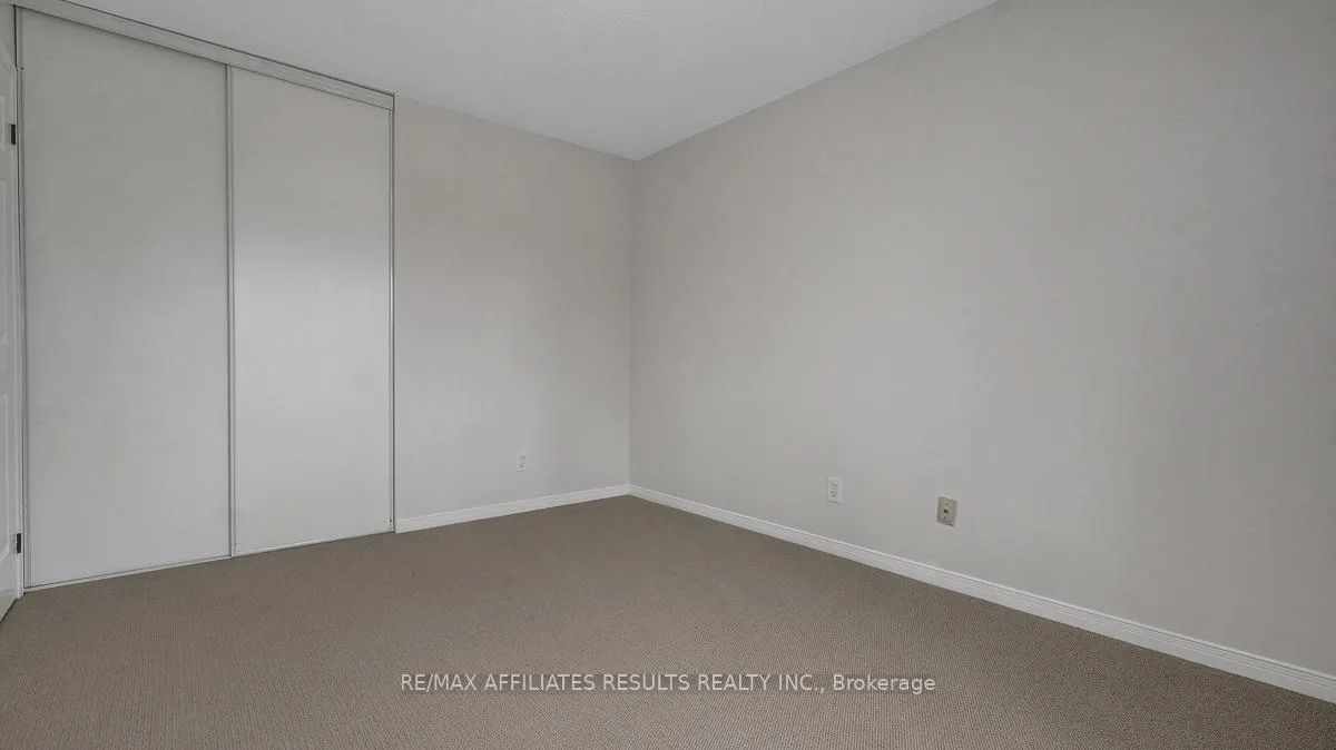 Photo 32 of 13 Springcreek Crescent, Ottawa, Kanata - Bridlewood — HOMEH