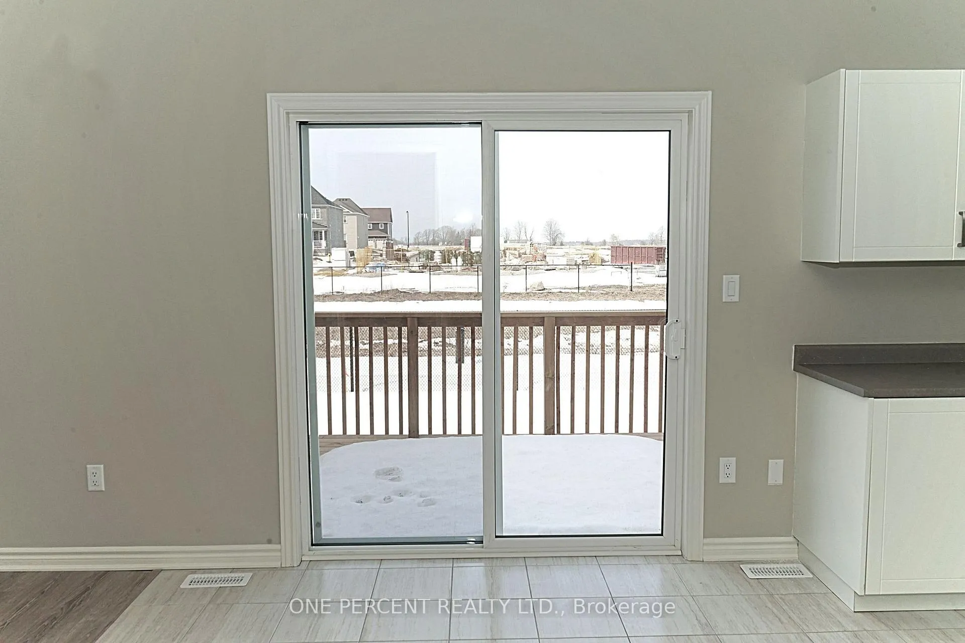 Photo 7 of 262 Springfield Crescent, Clearview, Stayner — HOMEH