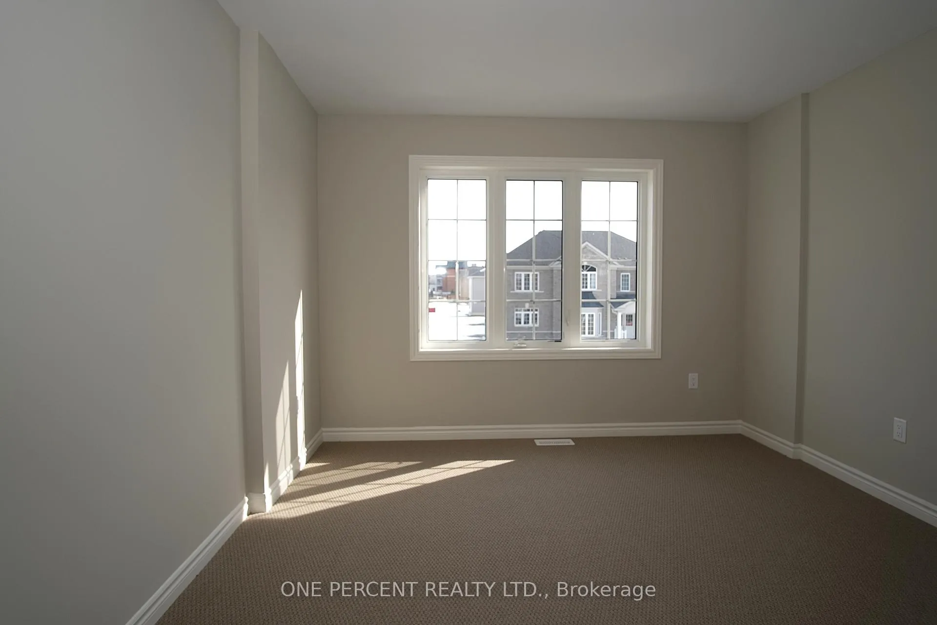 Photo 13 of 262 Springfield Crescent, Clearview, Stayner — HOMEH