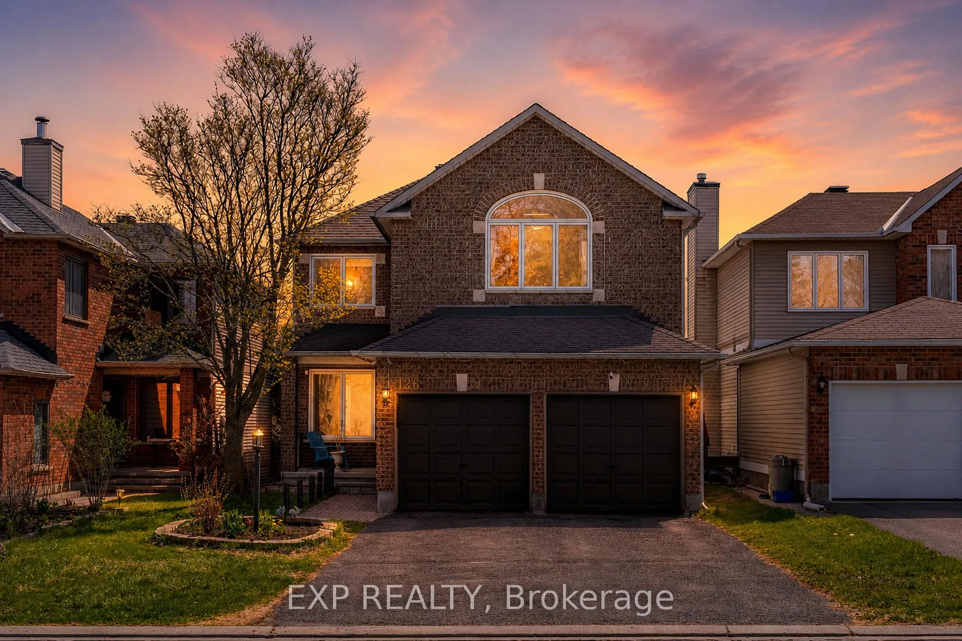 Photo 2 of 126 Grenadier Way, Ottawa, Barrhaven - Longfields — HOMEH