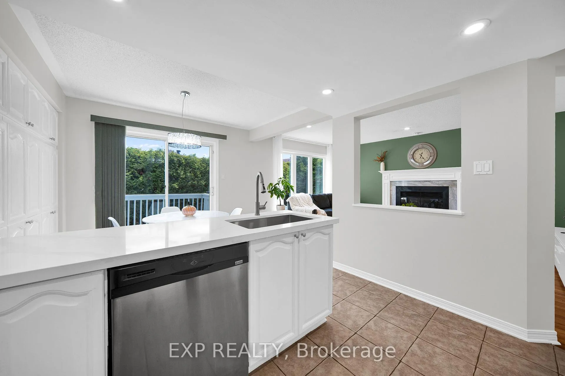 Photo 14 of 126 Grenadier Way, Ottawa, Barrhaven - Longfields — HOMEH