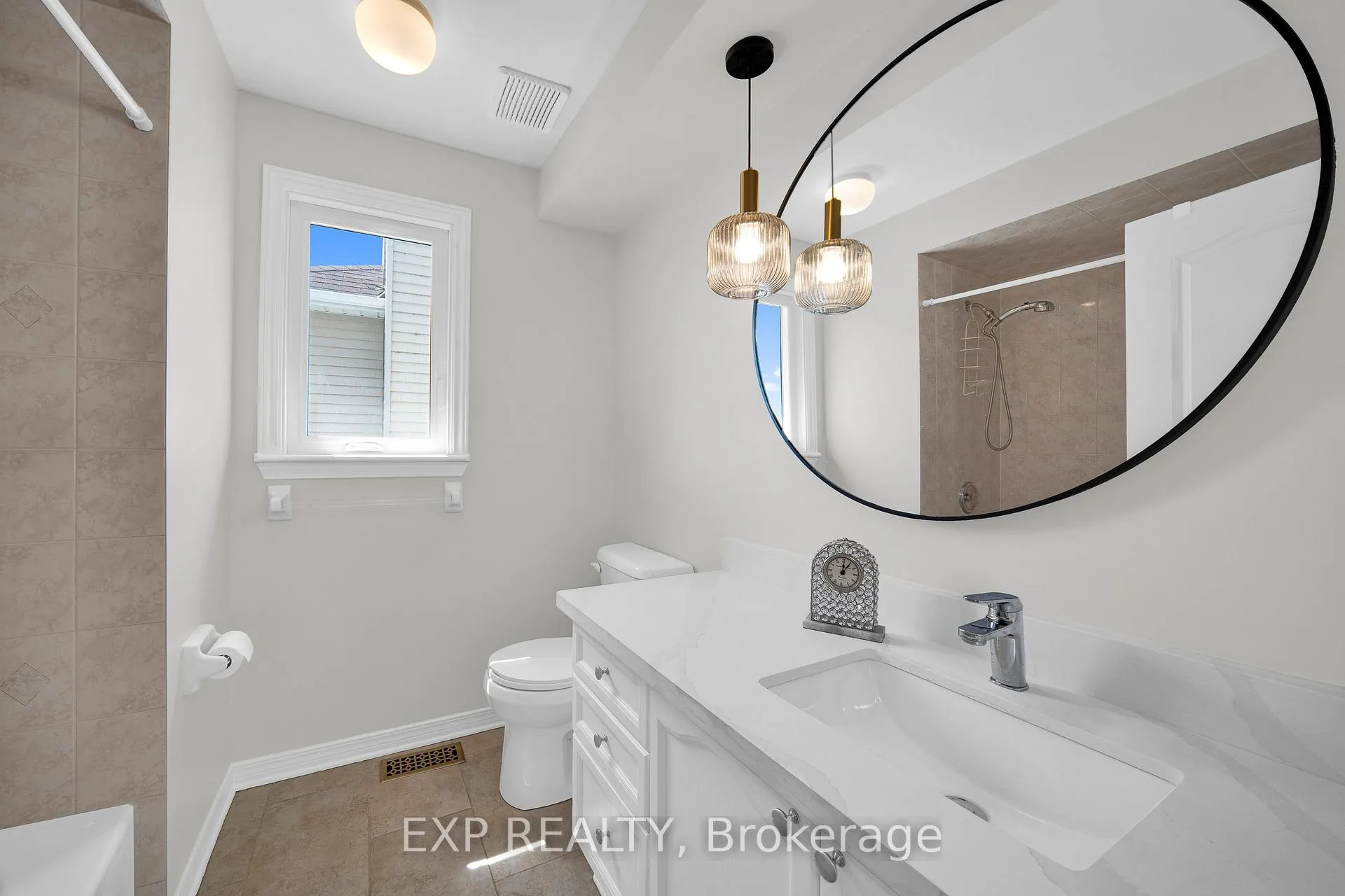 Photo 34 of 126 Grenadier Way, Ottawa, Barrhaven - Longfields — HOMEH