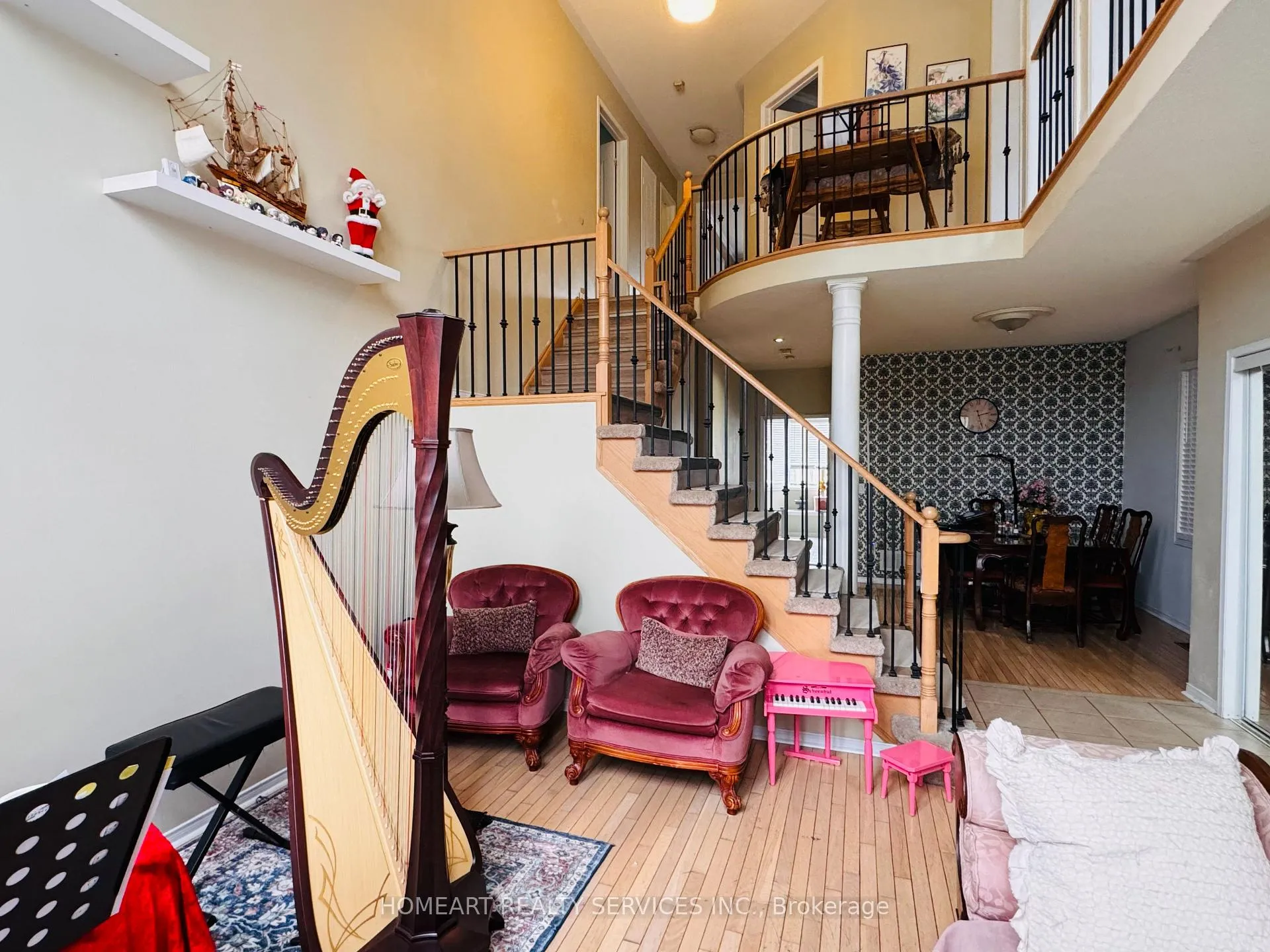 Photo 7 of 81 Emery Hill Boulevard, Markham, Berczy — HOMEH