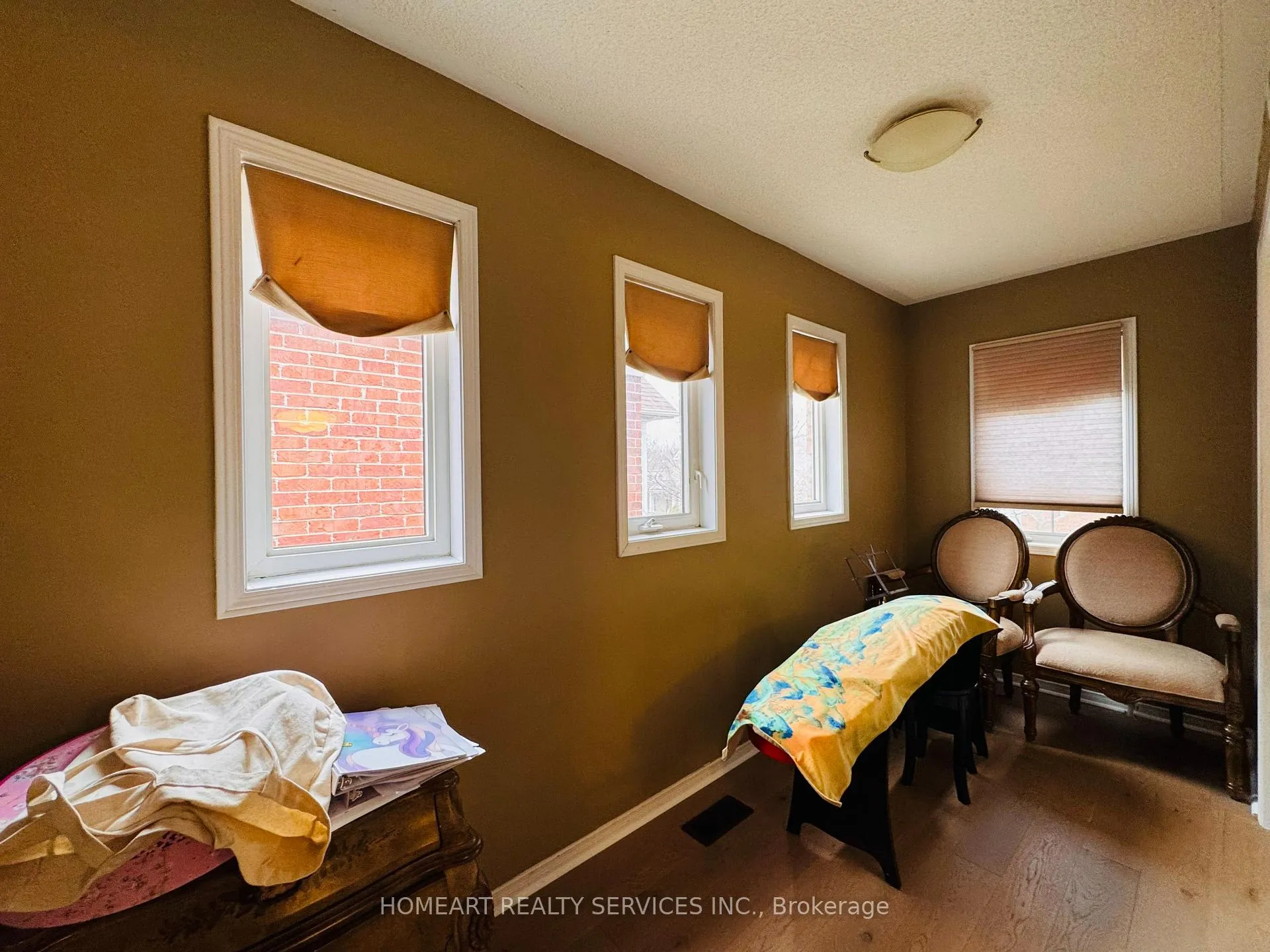 Photo 24 of 81 Emery Hill Boulevard, Markham, Berczy — HOMEH