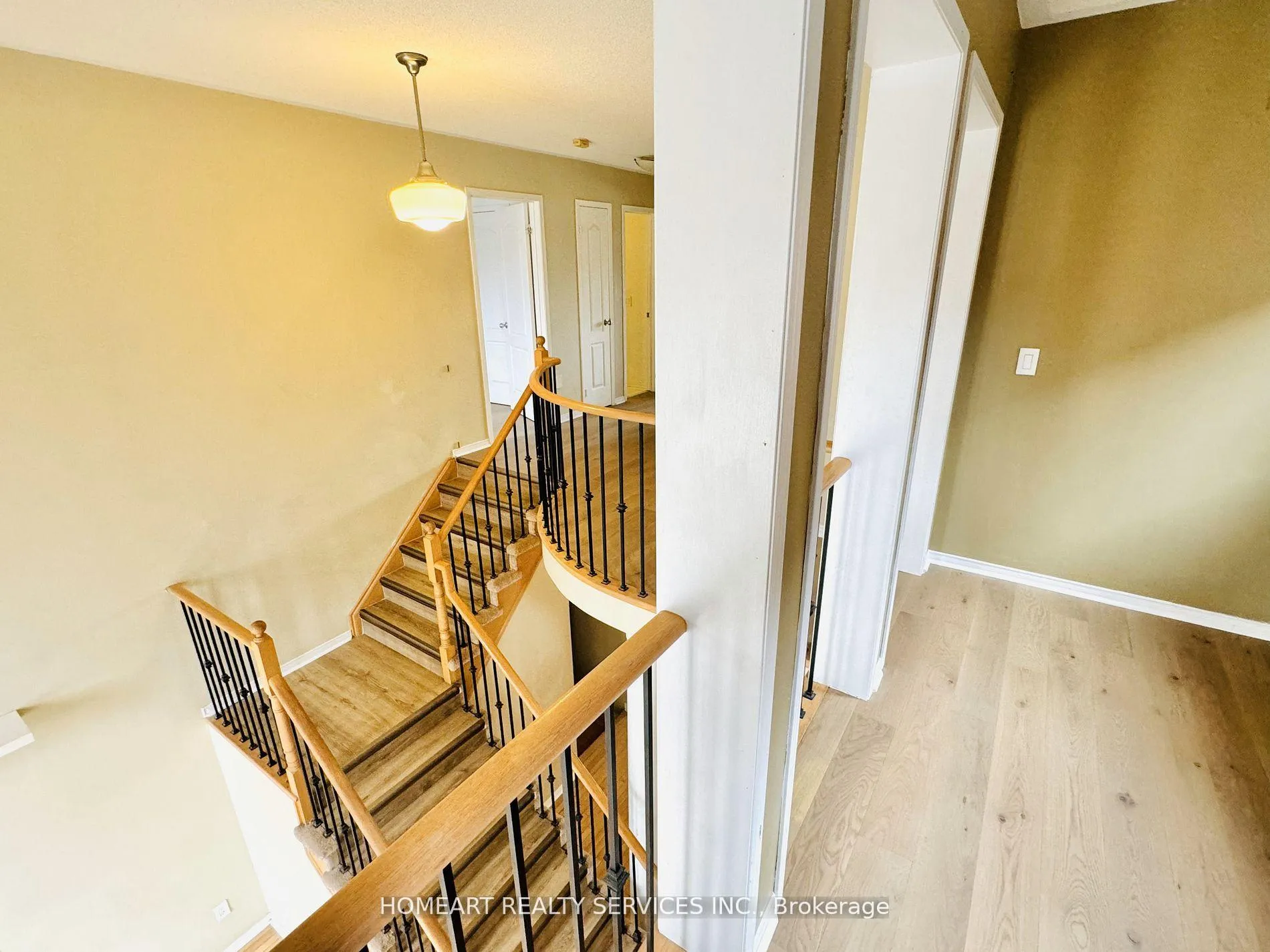 Photo 25 of 81 Emery Hill Boulevard, Markham, Berczy — HOMEH