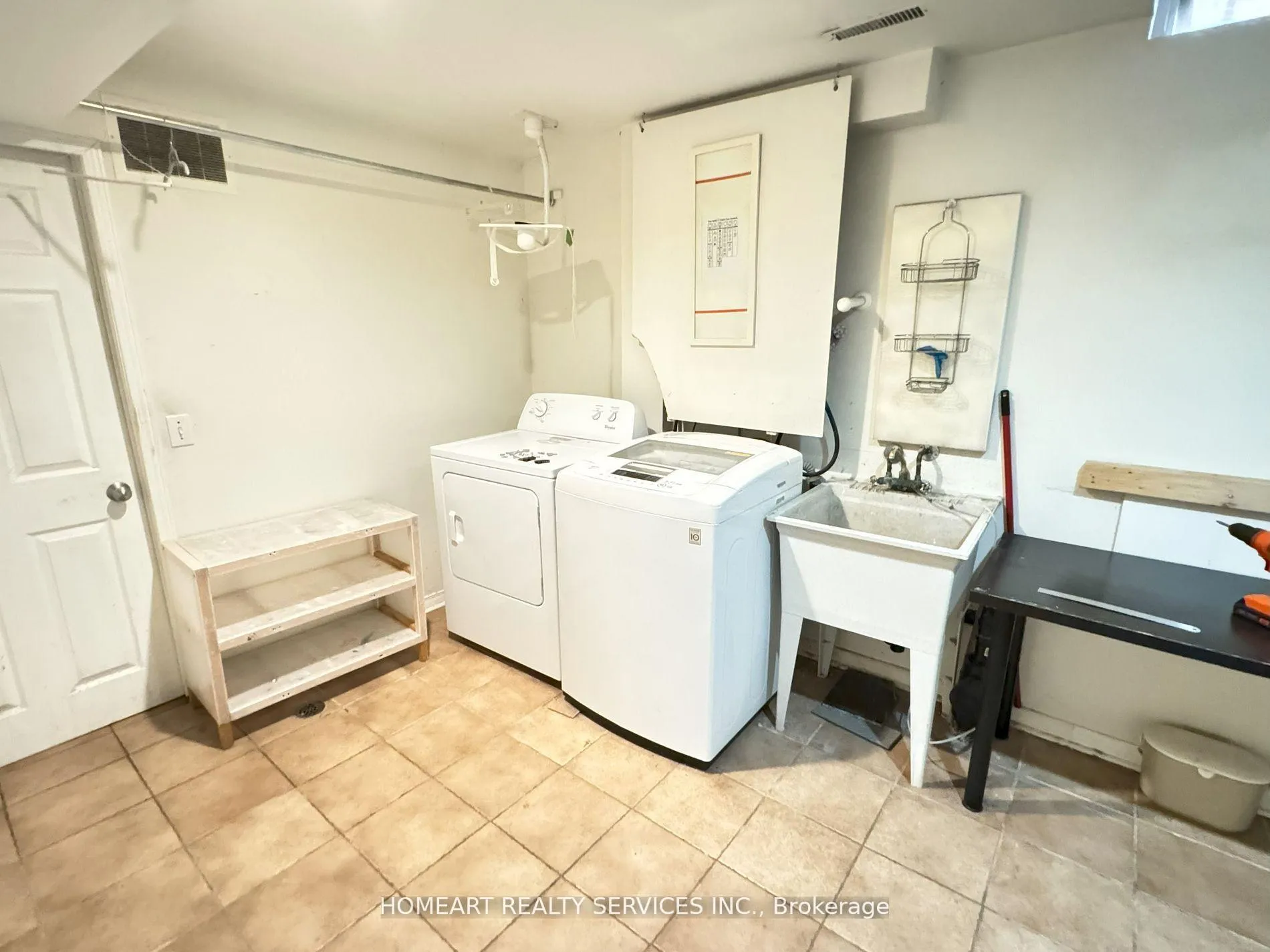 Photo 48 of 81 Emery Hill Boulevard, Markham, Berczy — HOMEH